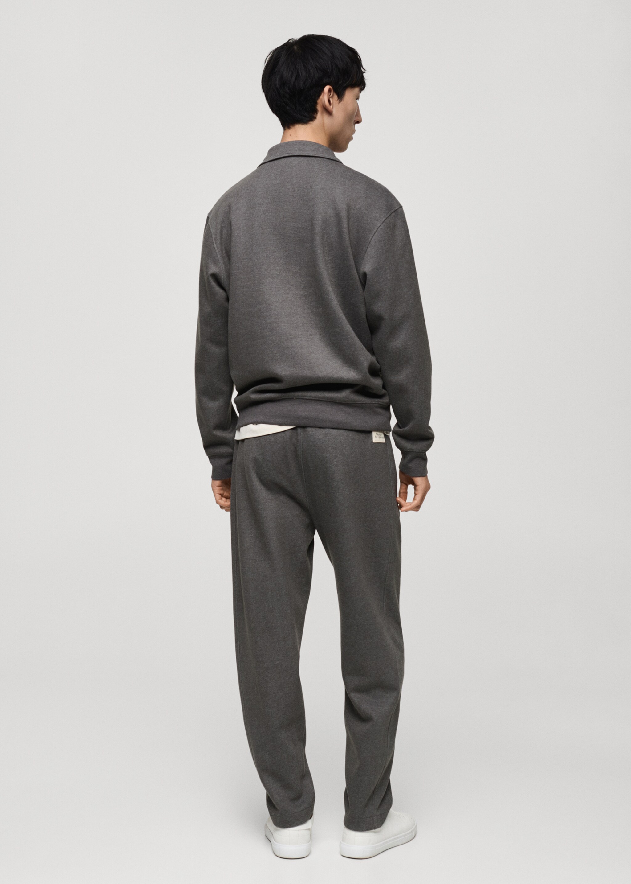 Joggers algodón detalle bordado - Reverso del artículo