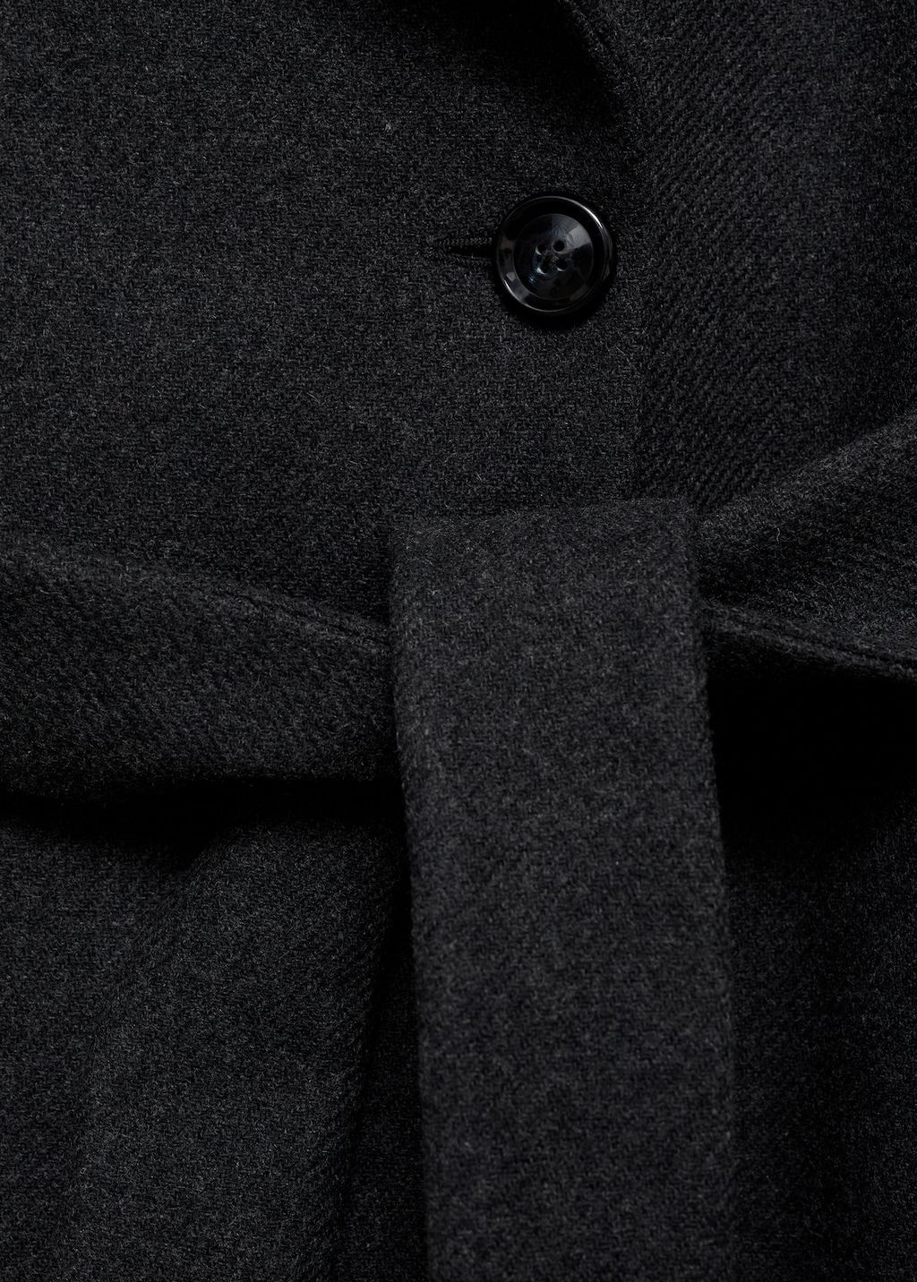 Woollen coat with belt