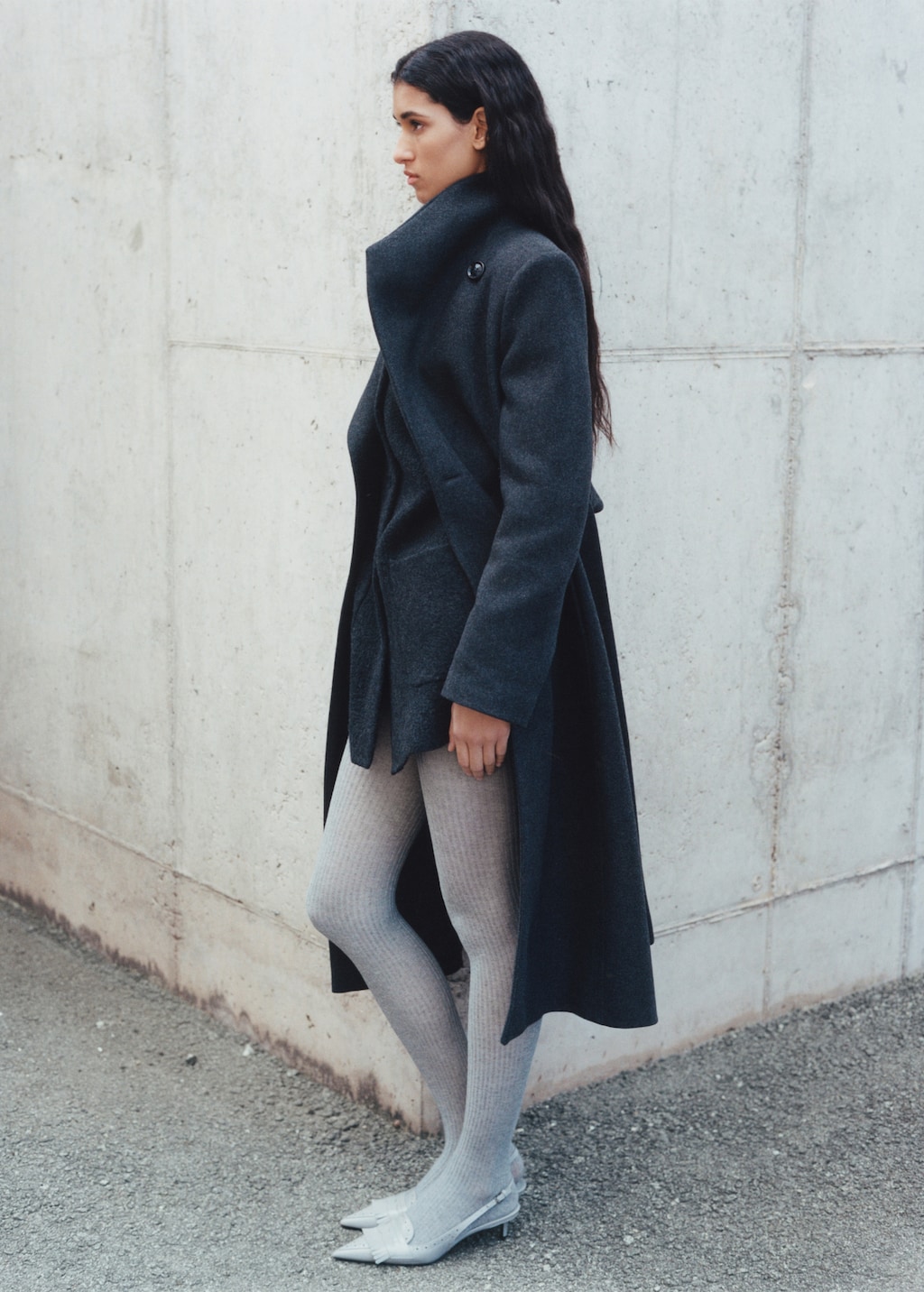 Woollen coat with belt