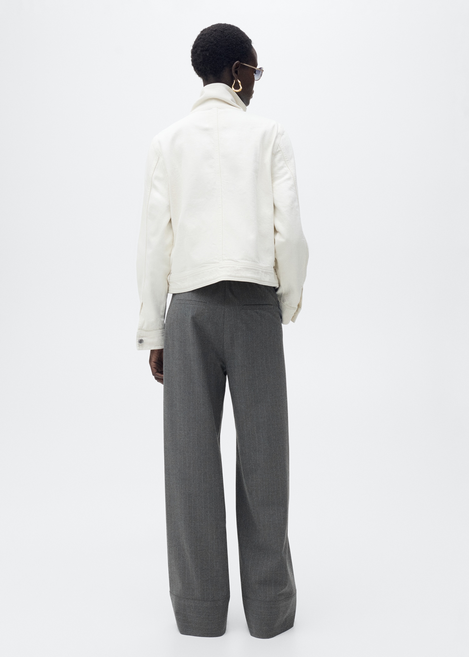 Pantalon droit fines rayures - Verso de l’article