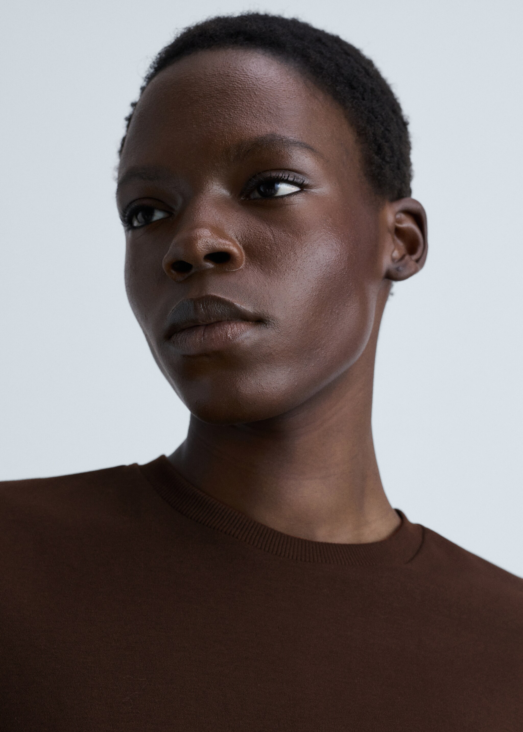 Short-sleeved cotton t-shirt - Details of the article 1