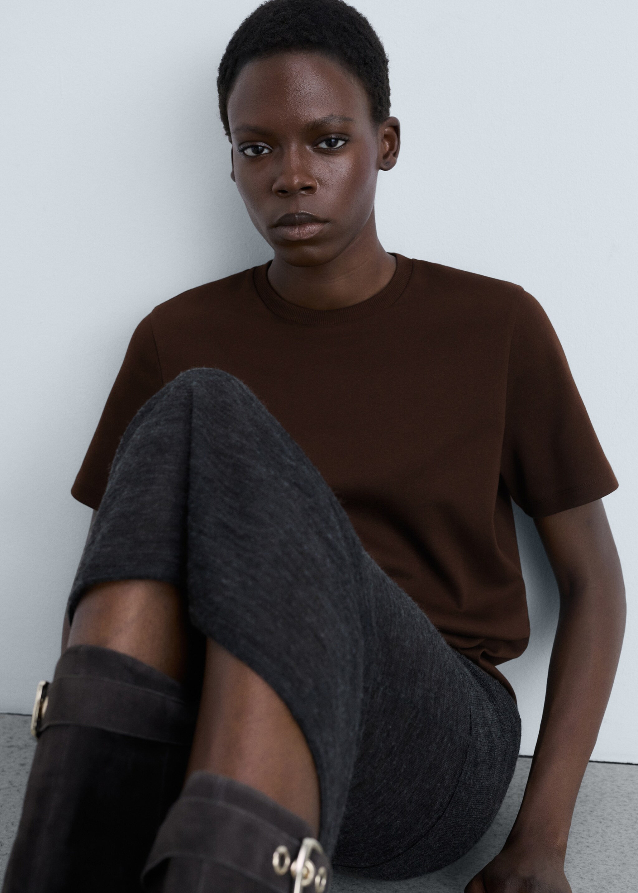 Short-sleeved cotton t-shirt - Details of the article 6
