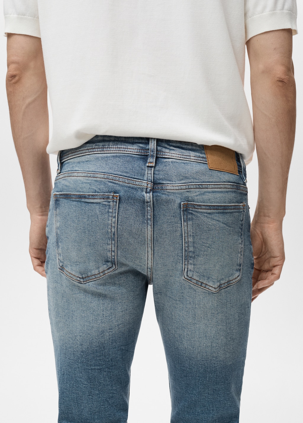 Jan slim-fit faded medium-wash Jeans - Men | MANGO USA