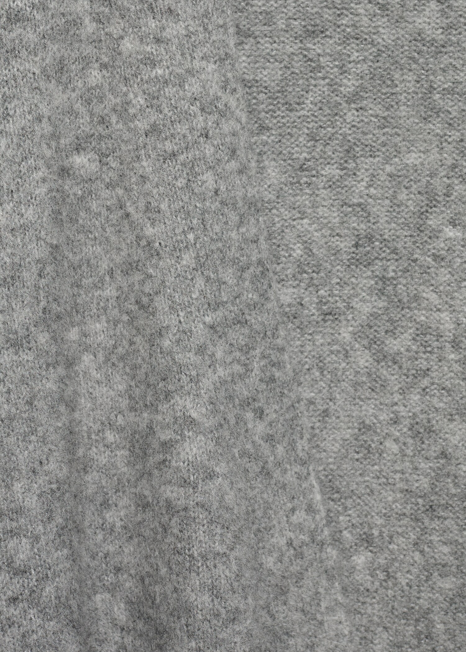 Short knitted cardigan - Details of the article 0