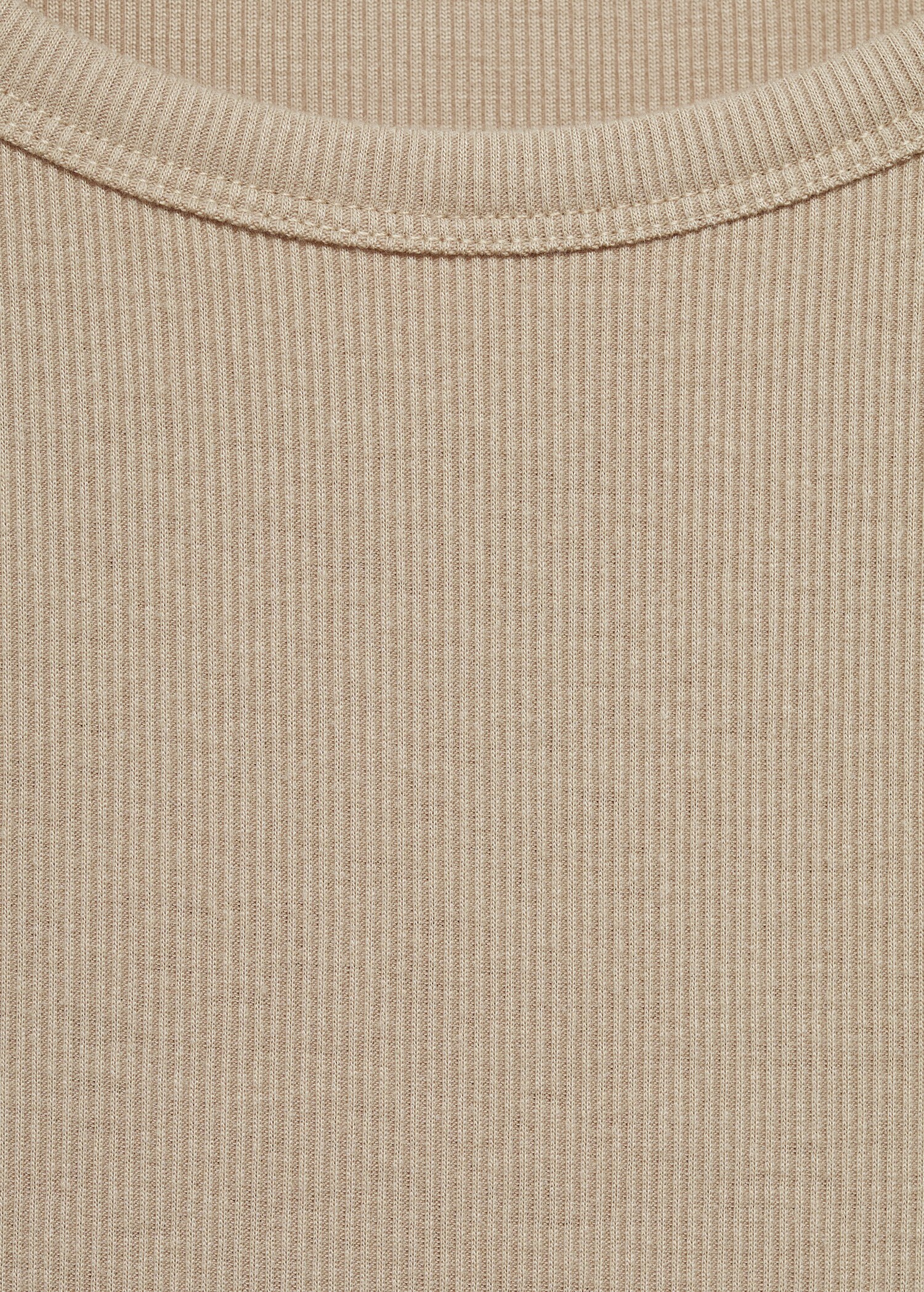 Rippstrick-T-Shirt mit Rundhalsausschnitt - Detail des Artikels 8