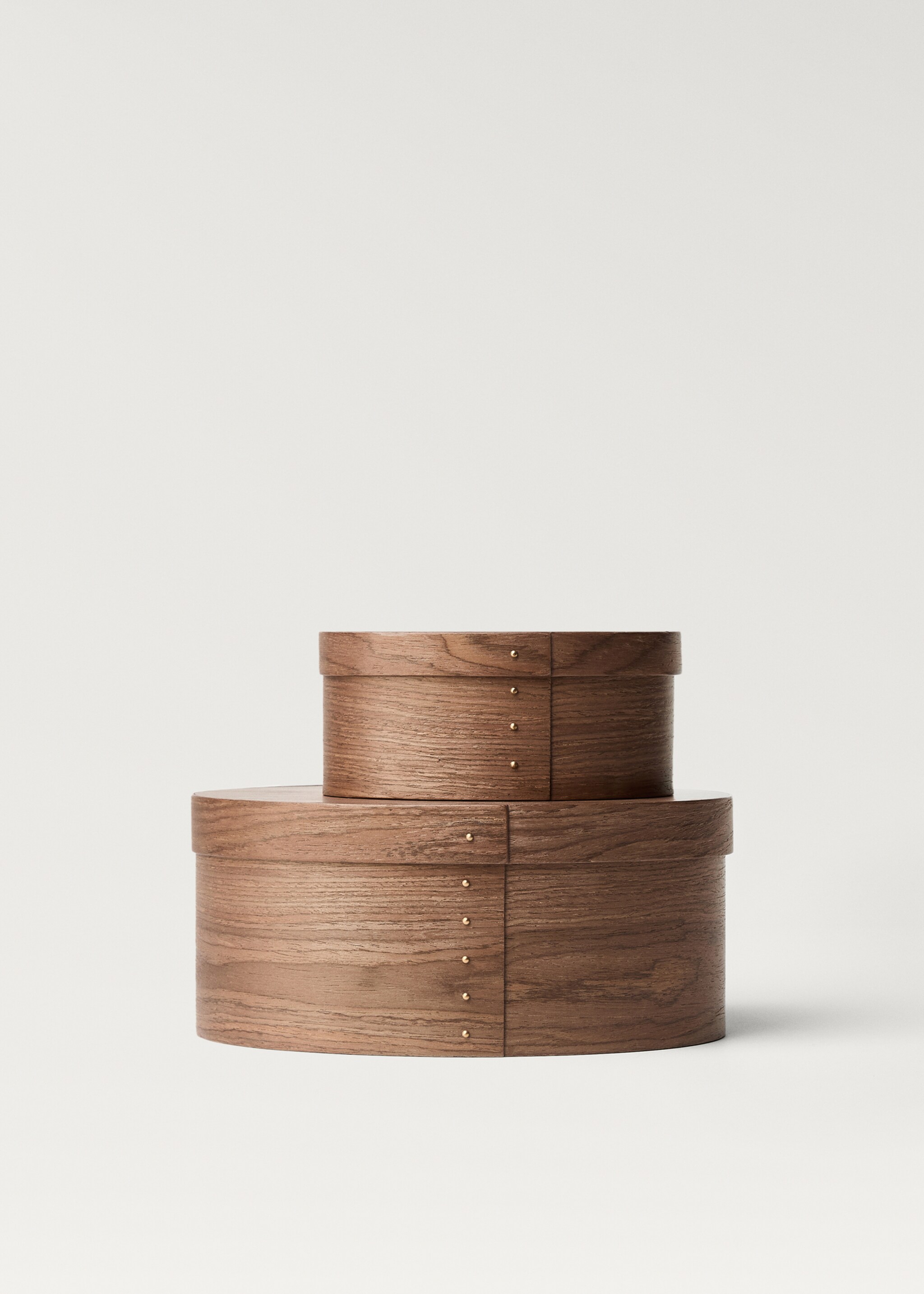 Small oval wooden box - Details of the article 4