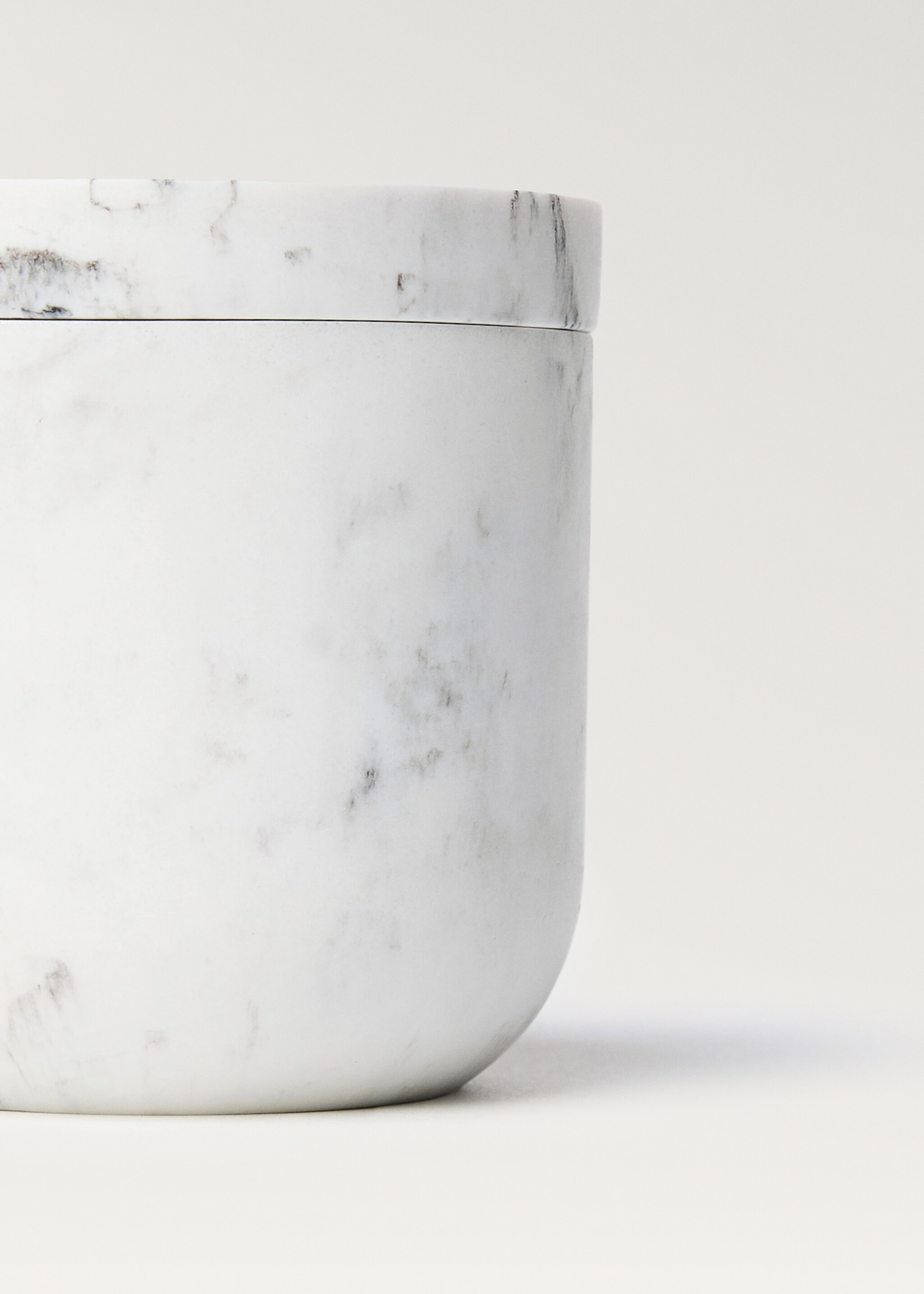 Marble-effect bathroom jar - Details of the article 2