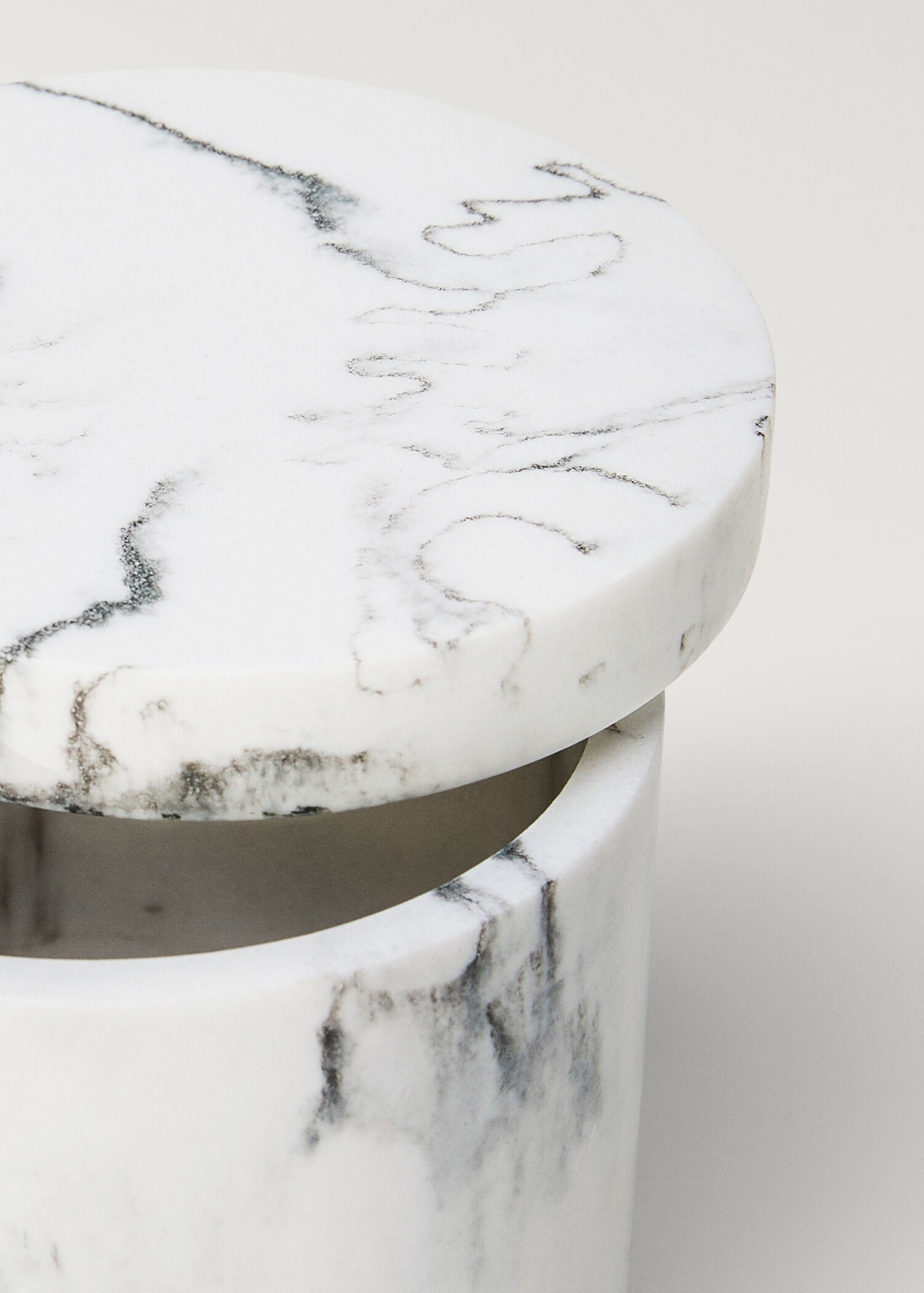 Marble-effect bathroom jar - Details of the article 3