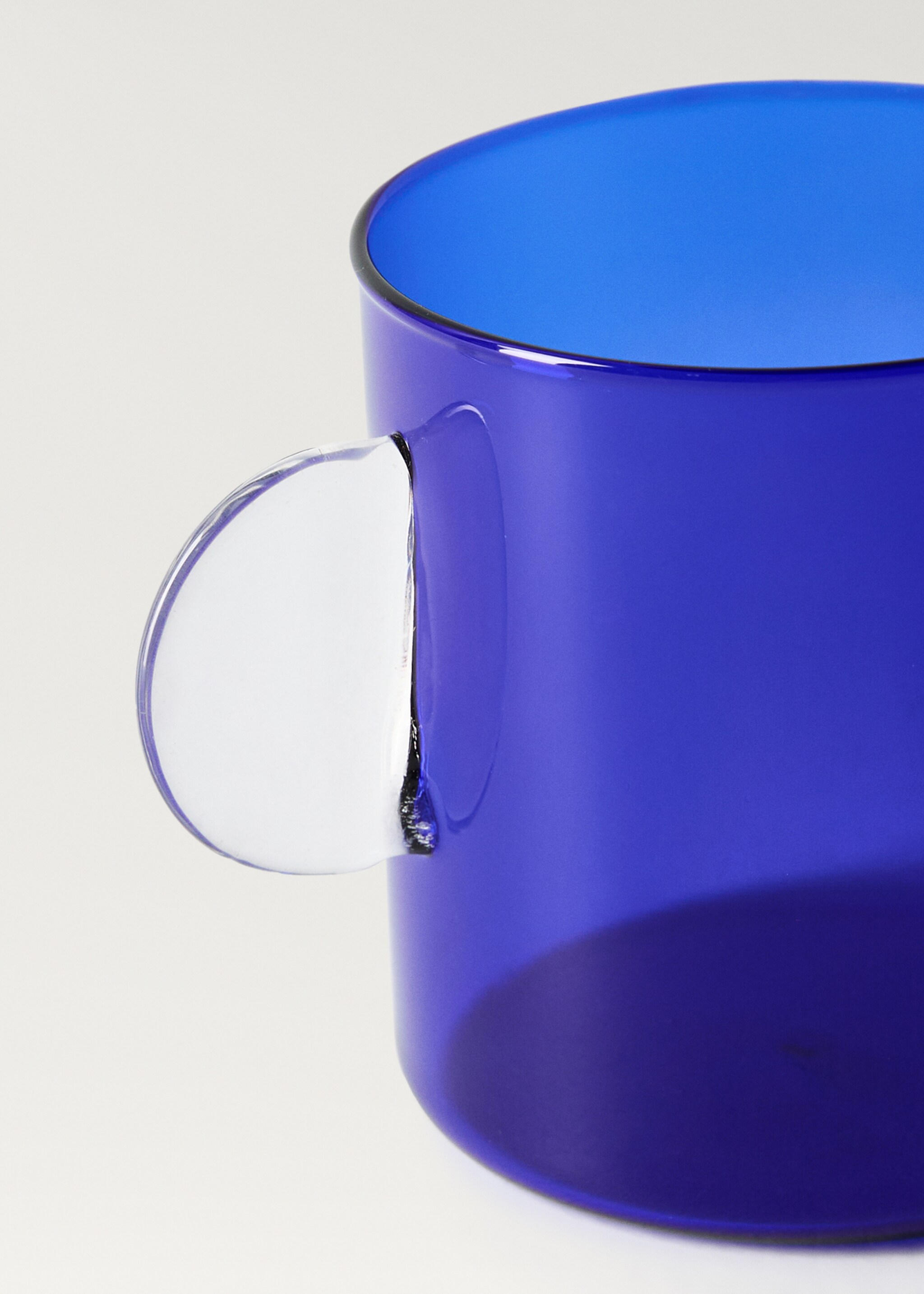 Two-tone borosilicate cappuccino cup - Details of the article 1