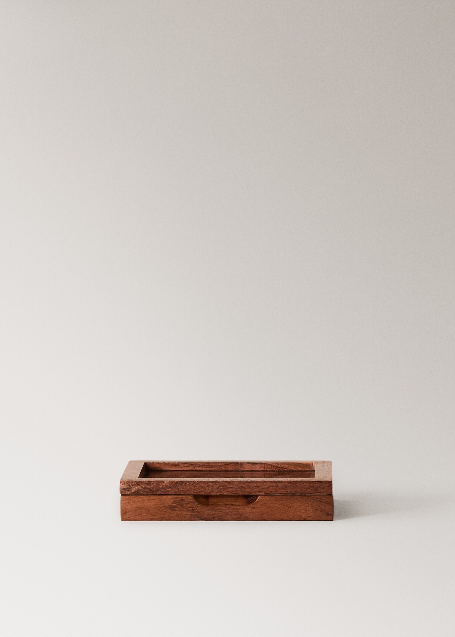 Small wooden jewelry box - Article without model