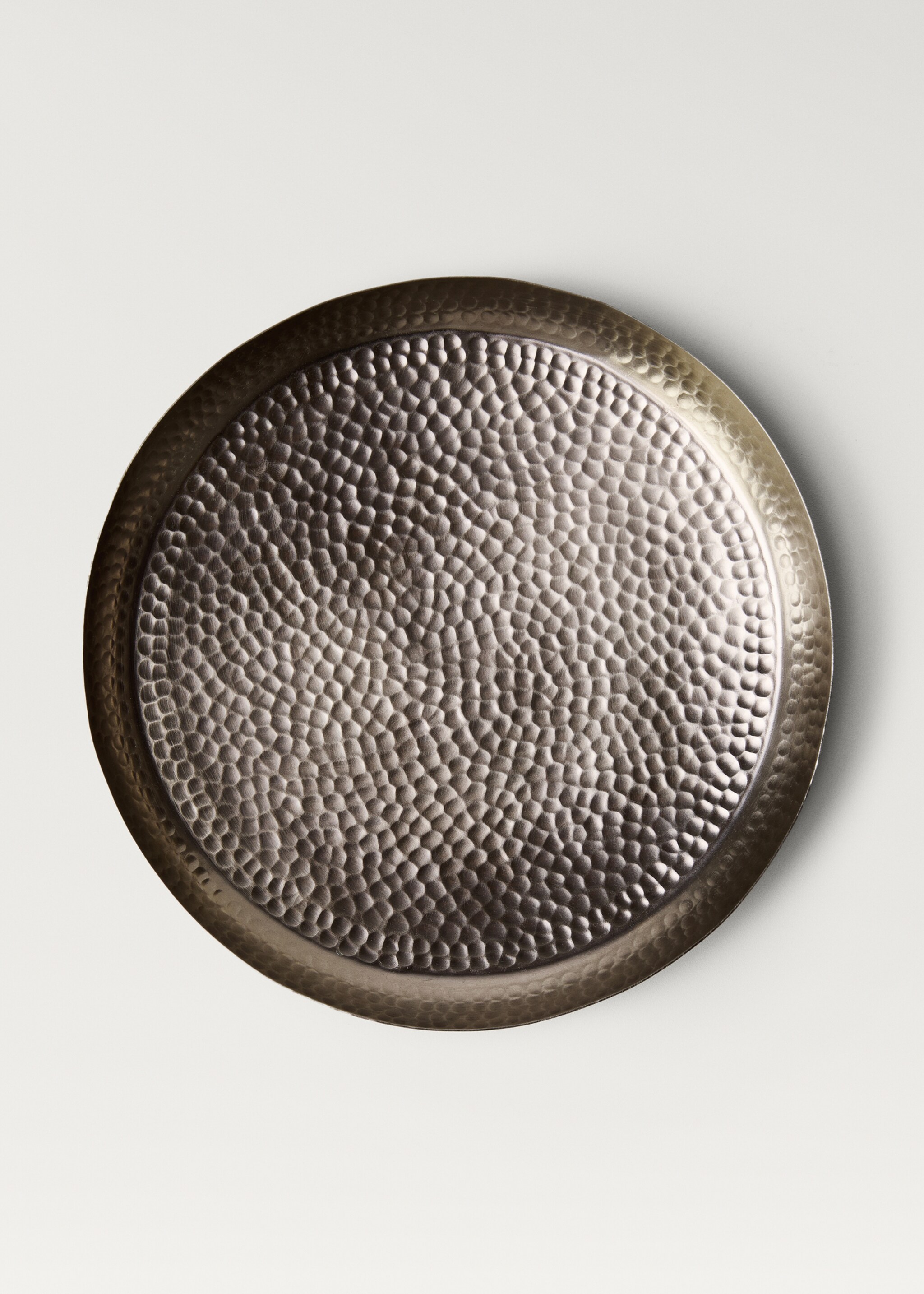 Hammered metal tray medium - Details of the article 2