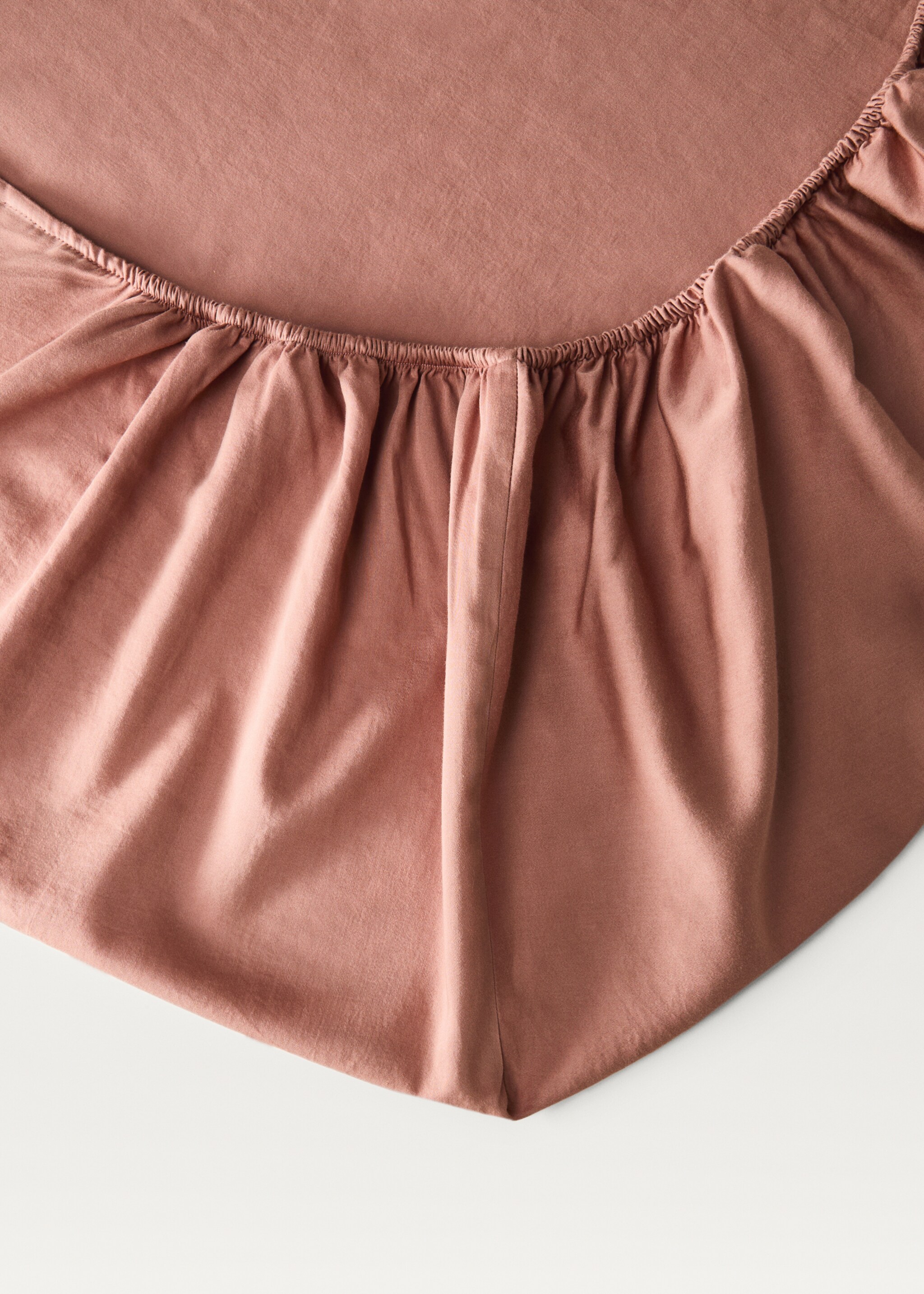 Washed cotton satin fitted sheet Single bed - Details of the article 1, Russet. Ref: 87092951-00.