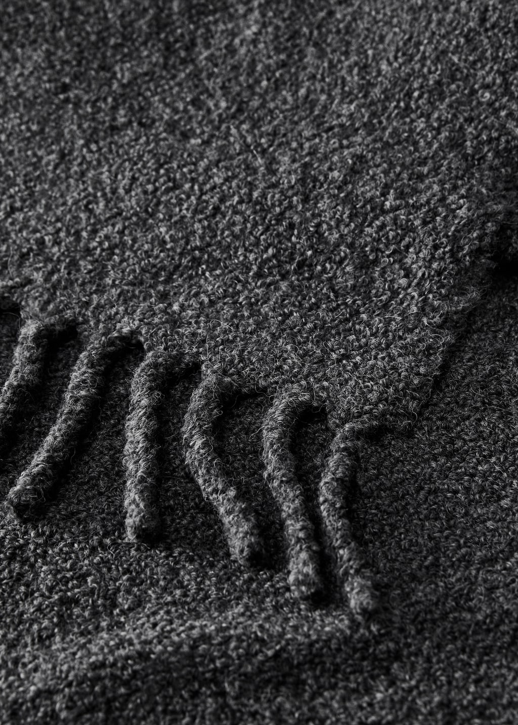 Blanket with bouclé texture