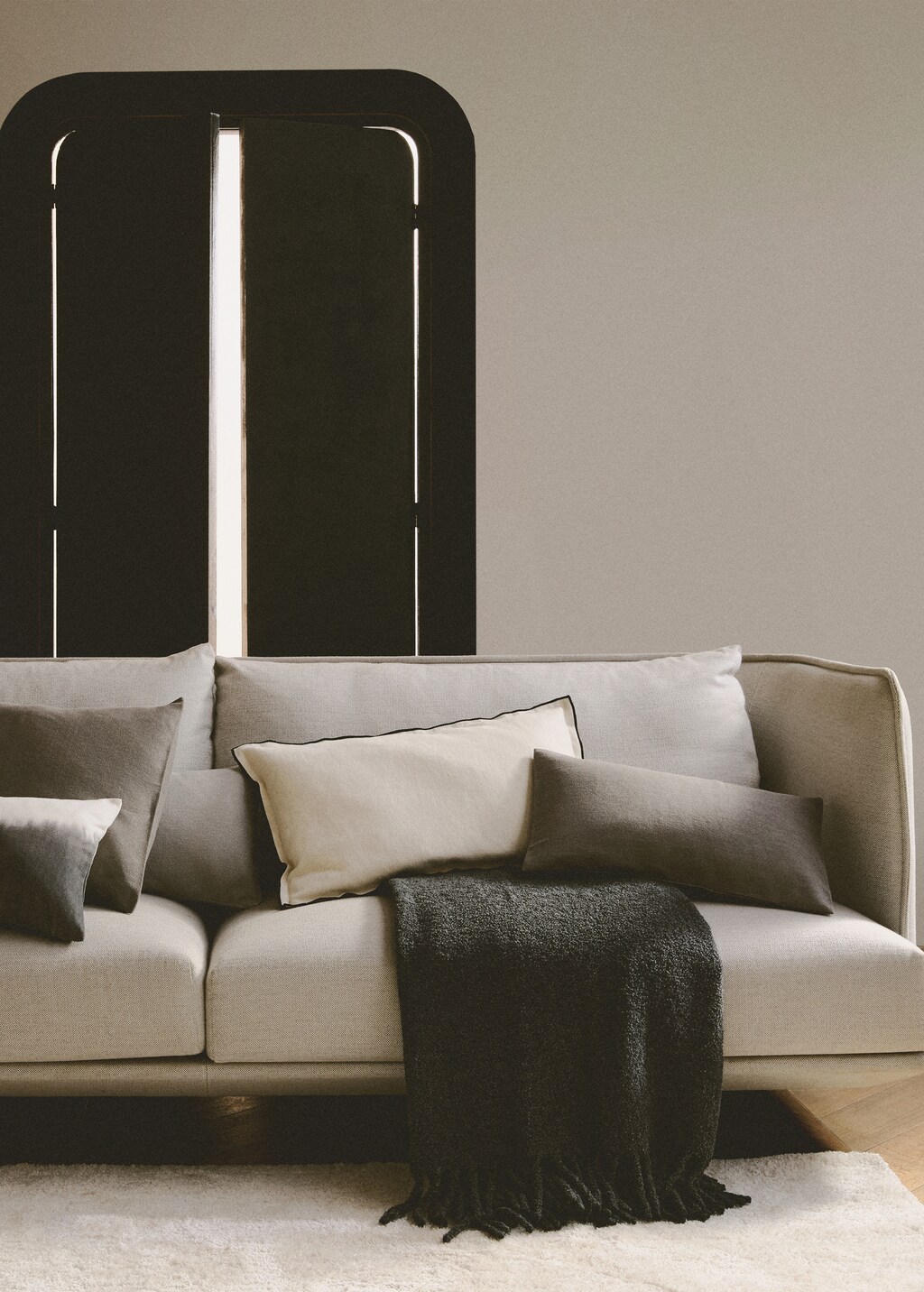 Blanket with bouclé texture