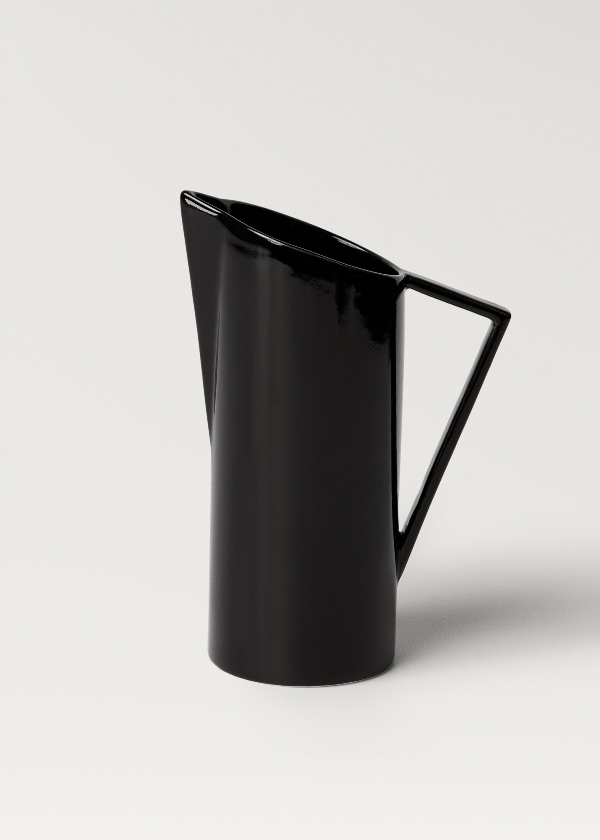 Carafe en faïence anse - Article sans modèle