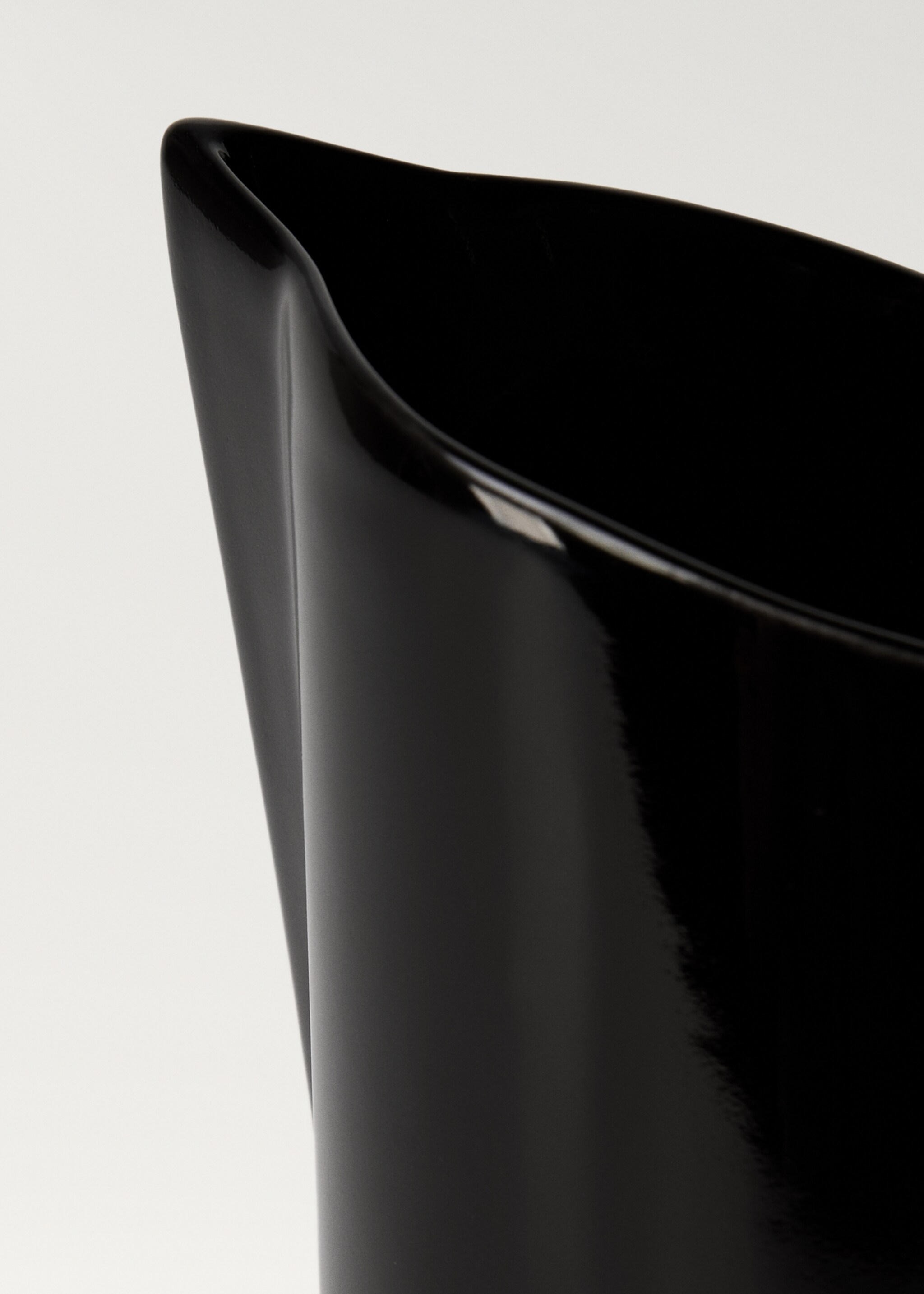 Carafe en faïence anse - Détail de l'article 2