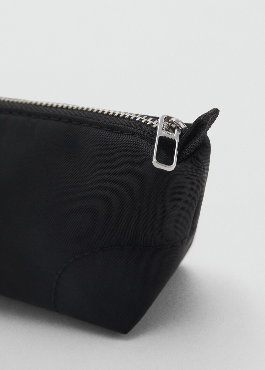 87093284_99_D2.jpg?ts=