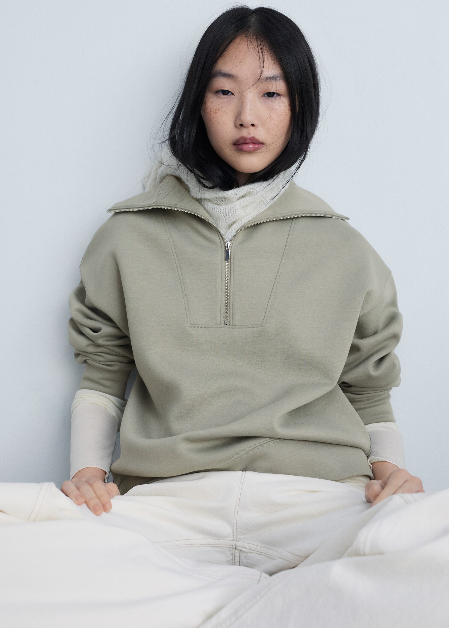 Knitted zip-neck sweatshirt - Details of the article 2