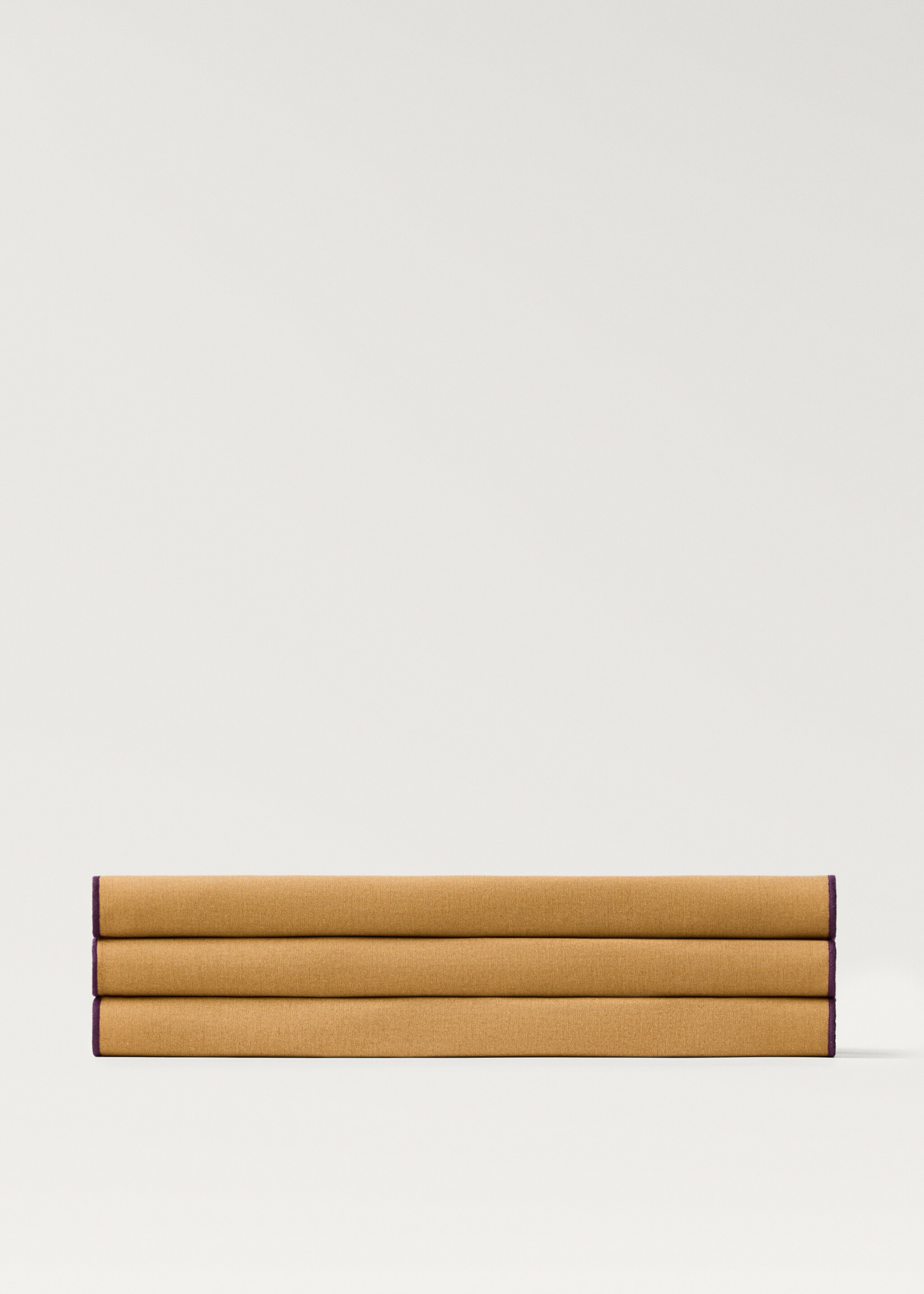 Resin stripe-print cotton table runner - Article without model