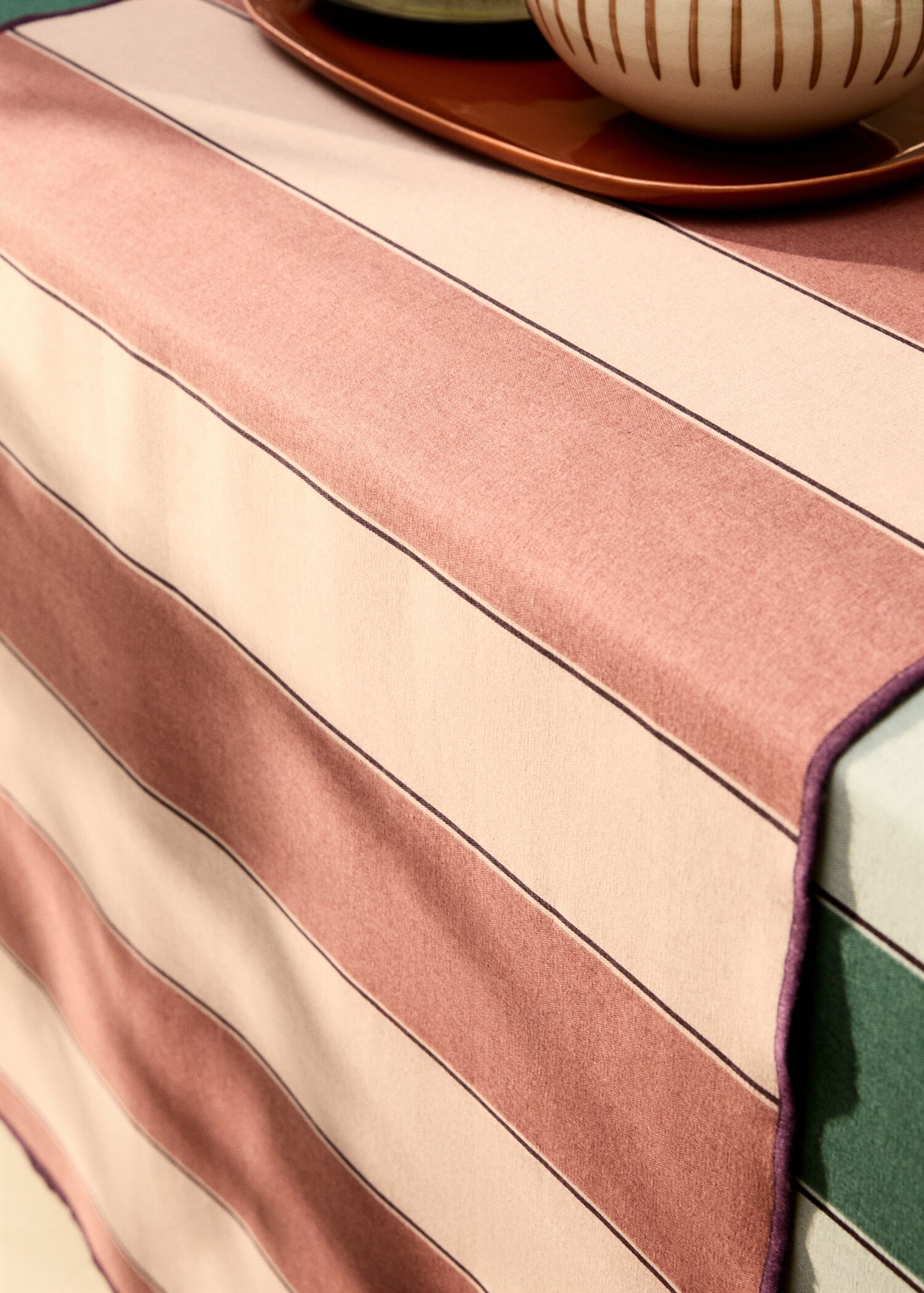 Resin stripe-print cotton table runner - Details of the article 7
