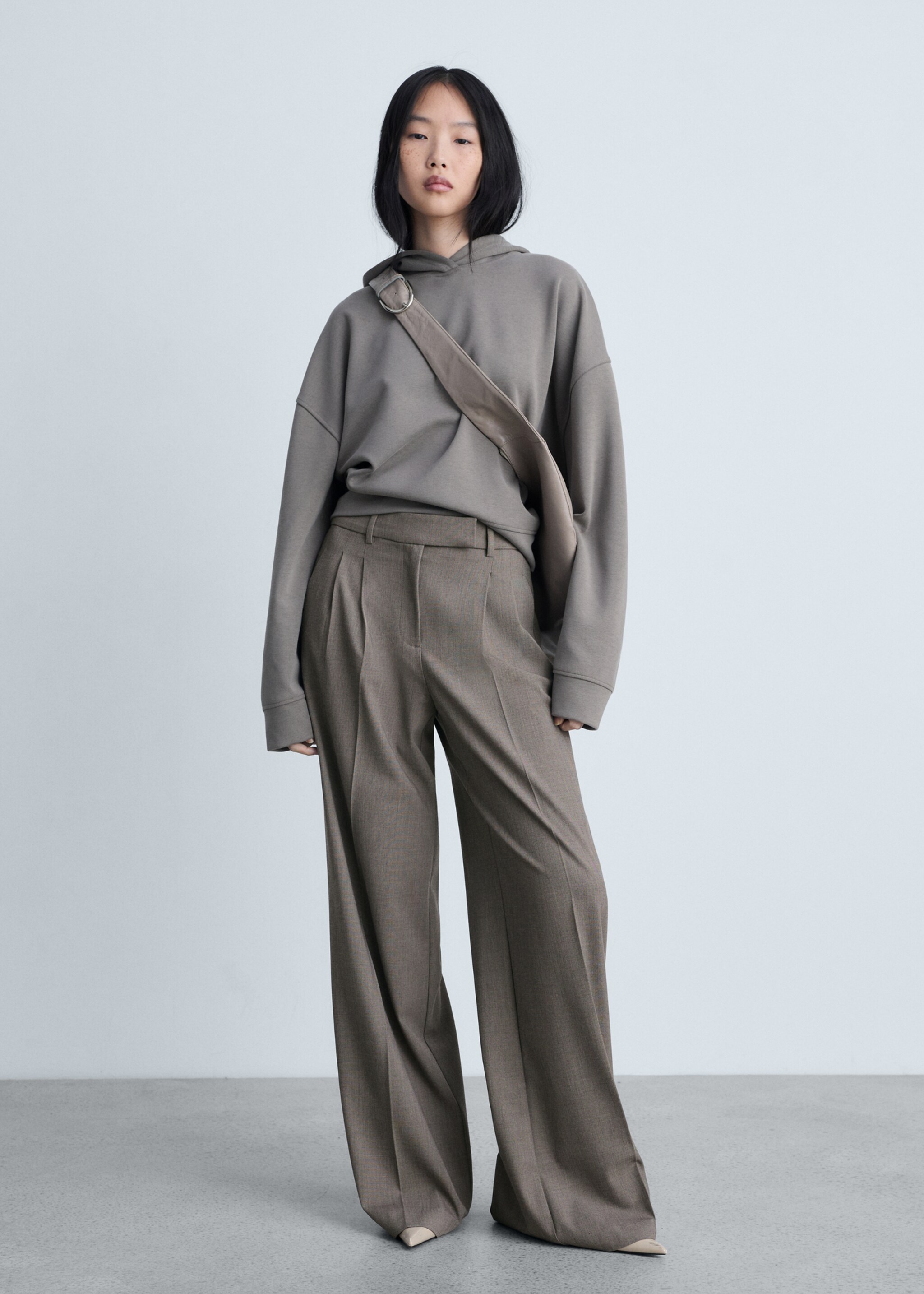 Wide-leg suit trousers - Details of the article 2