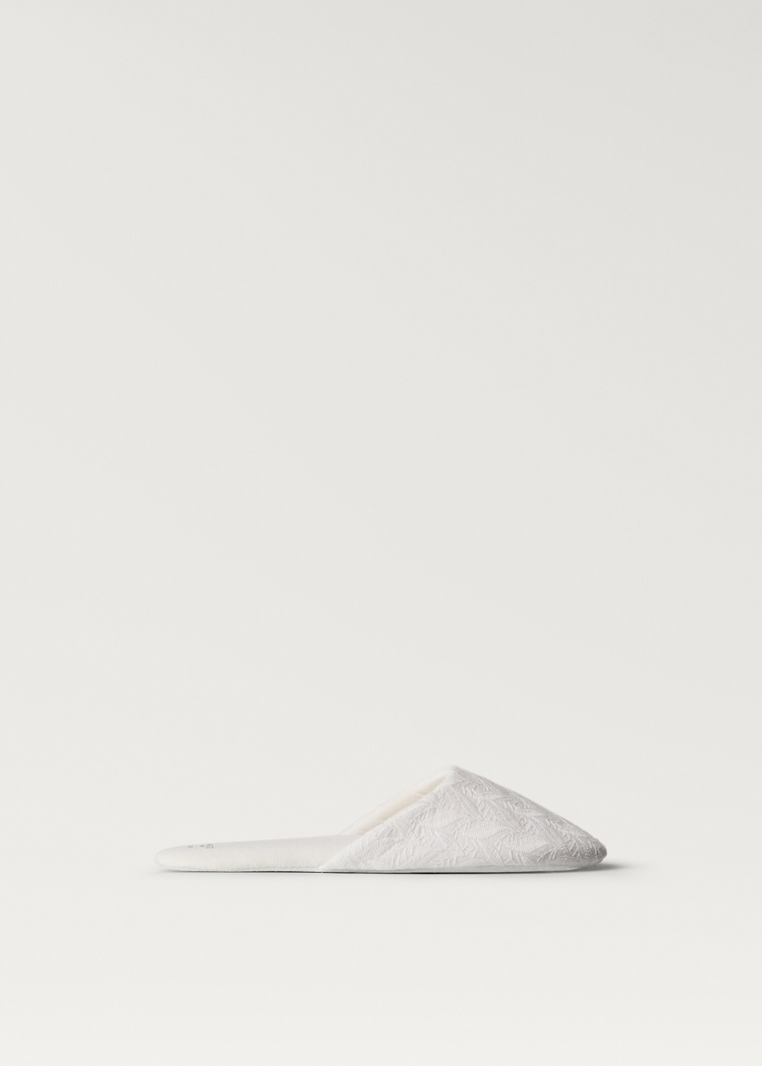 Embroidered cotton slippers - Article without model