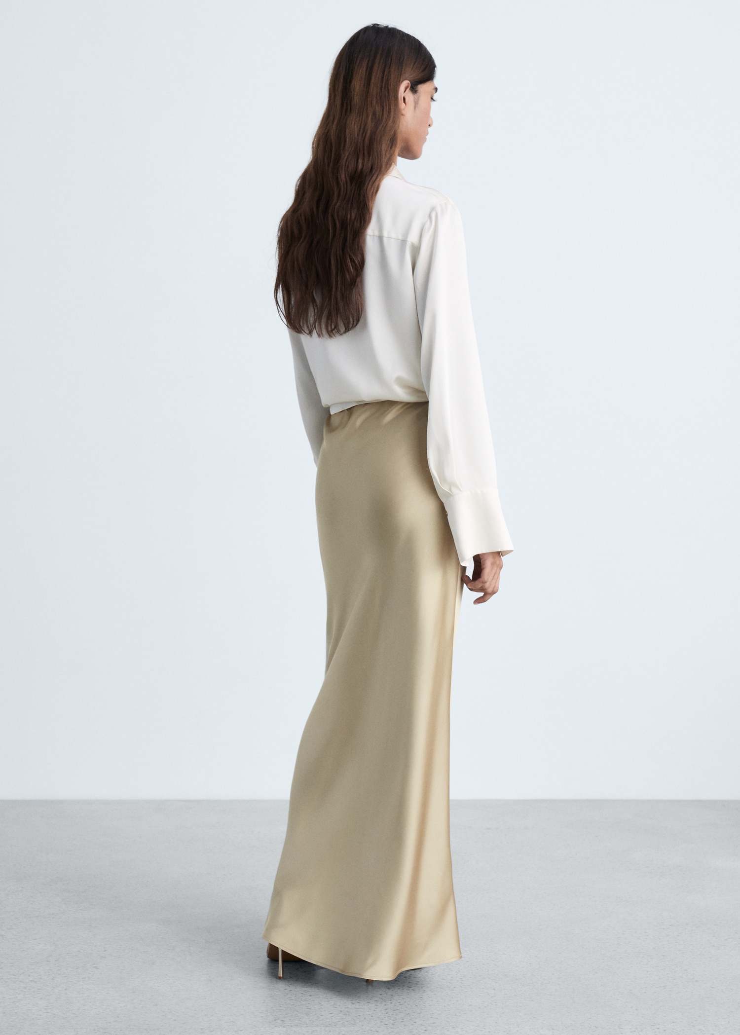 Satin long skirt - Reverse of the article