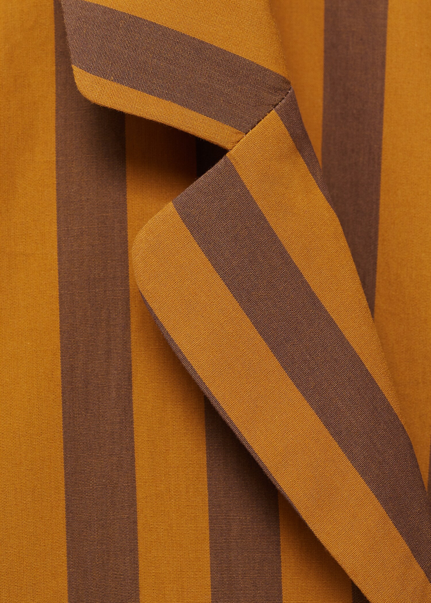 Two-tone woven striped long shirt - Details of the article 8