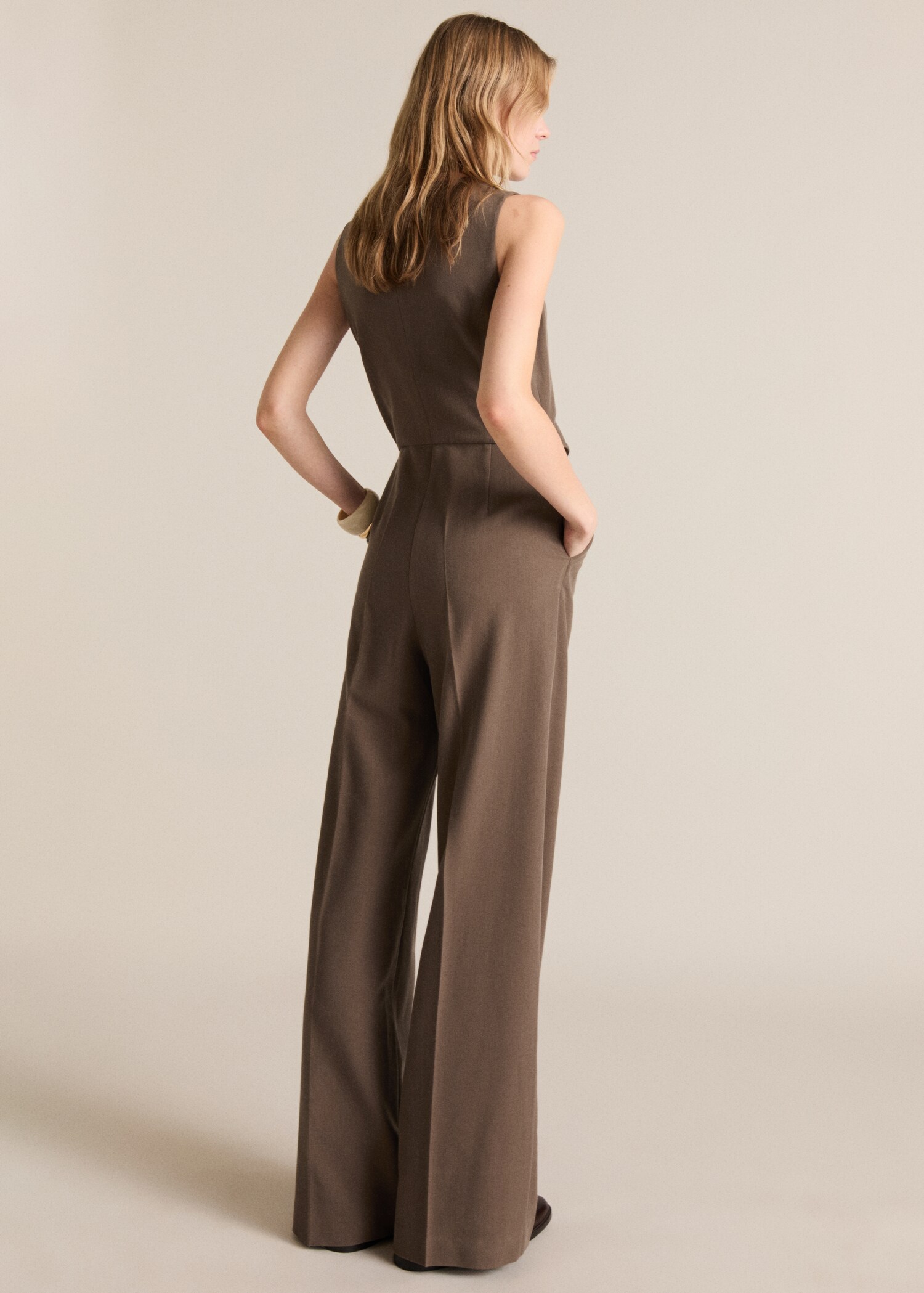 Lange jumpsuit in pakstijl - Achterkant van het artikel