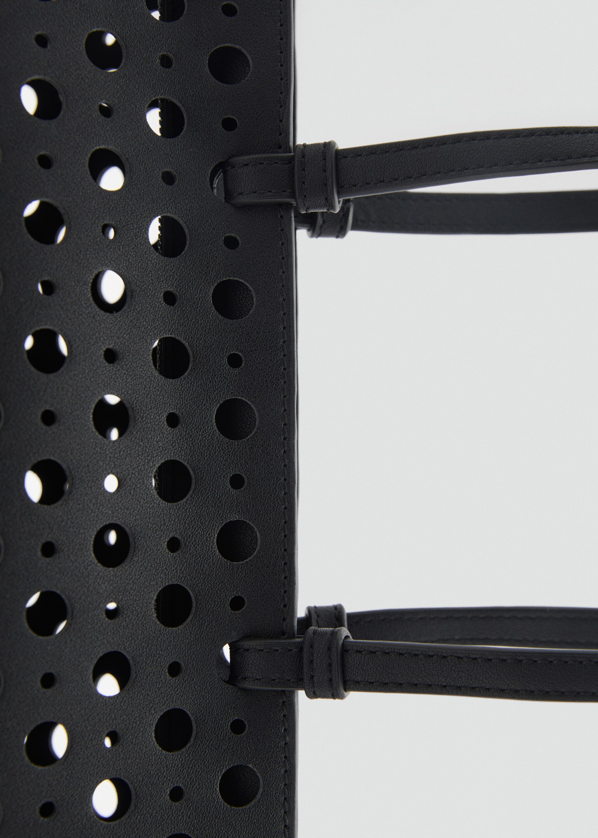 Die-cut shoulder bag - Details of the article 2