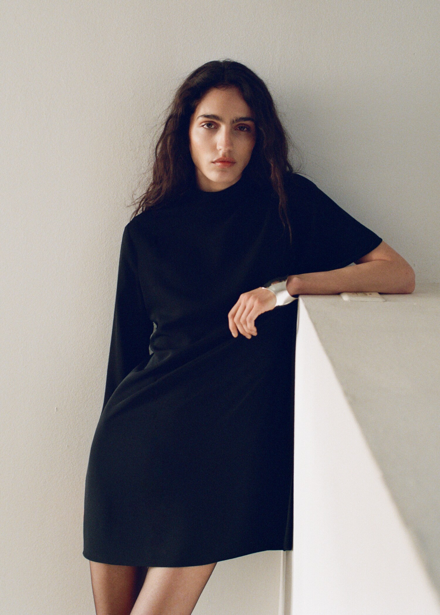 Robe courte manches asymétriques - Détail de l'article 6