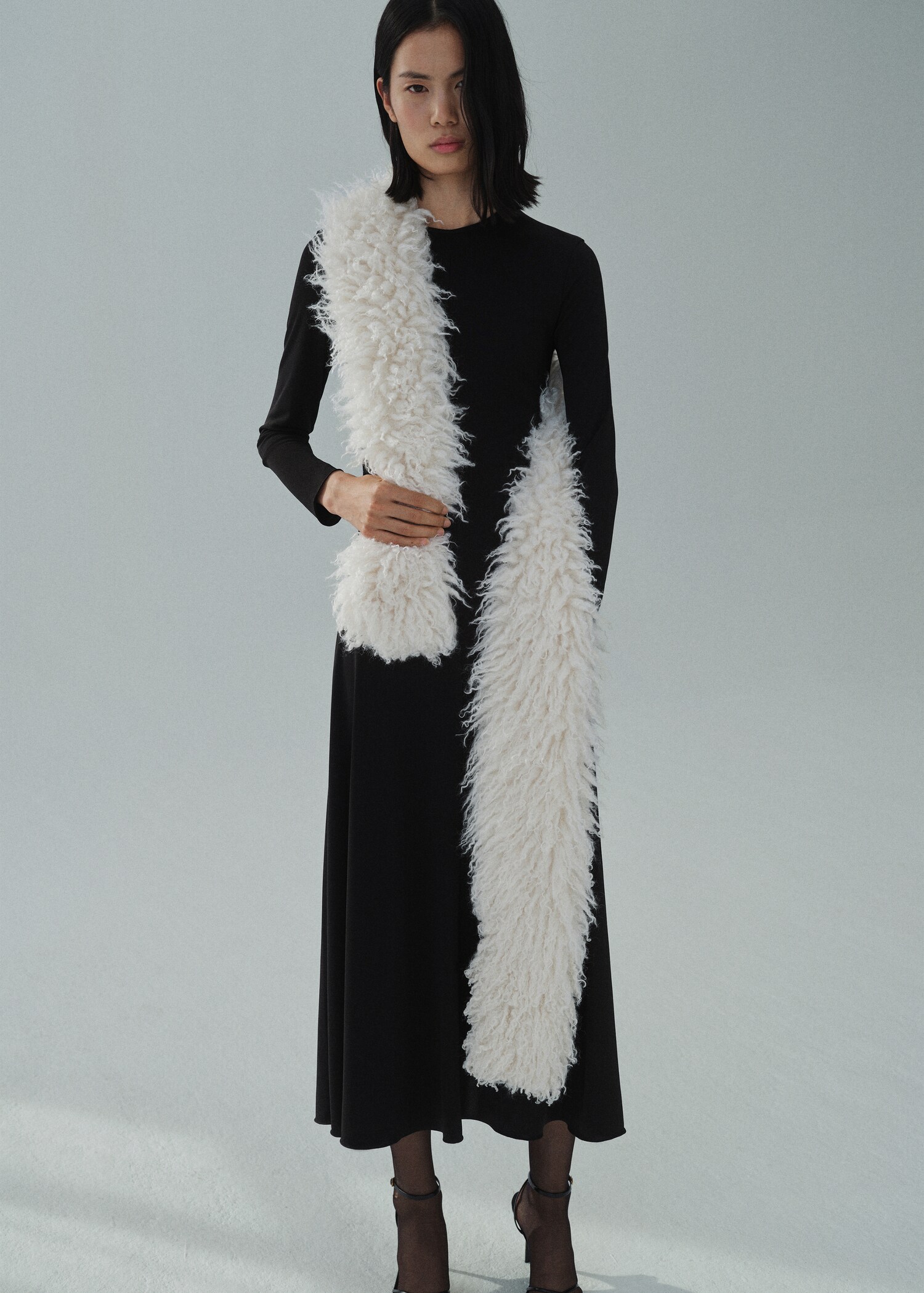 Robe longue évasée en maille - Détail de l'article 2