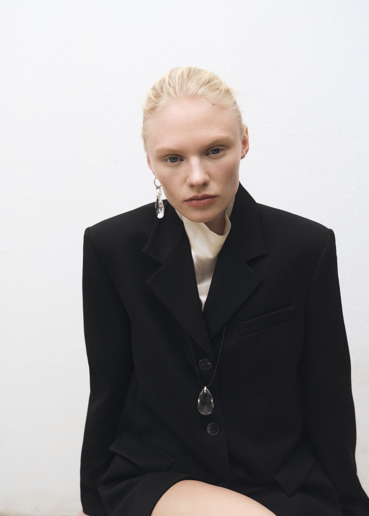 Straight button suit blazer - Details of the article 2