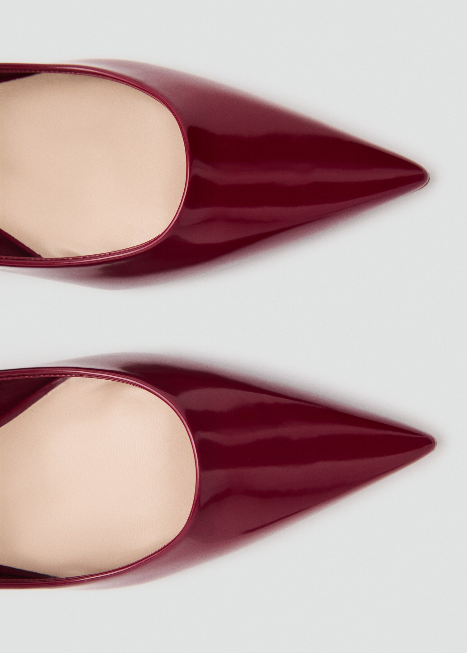 Kitten-heel pointed-toe shoes with patent leather effect - Details of the article 1