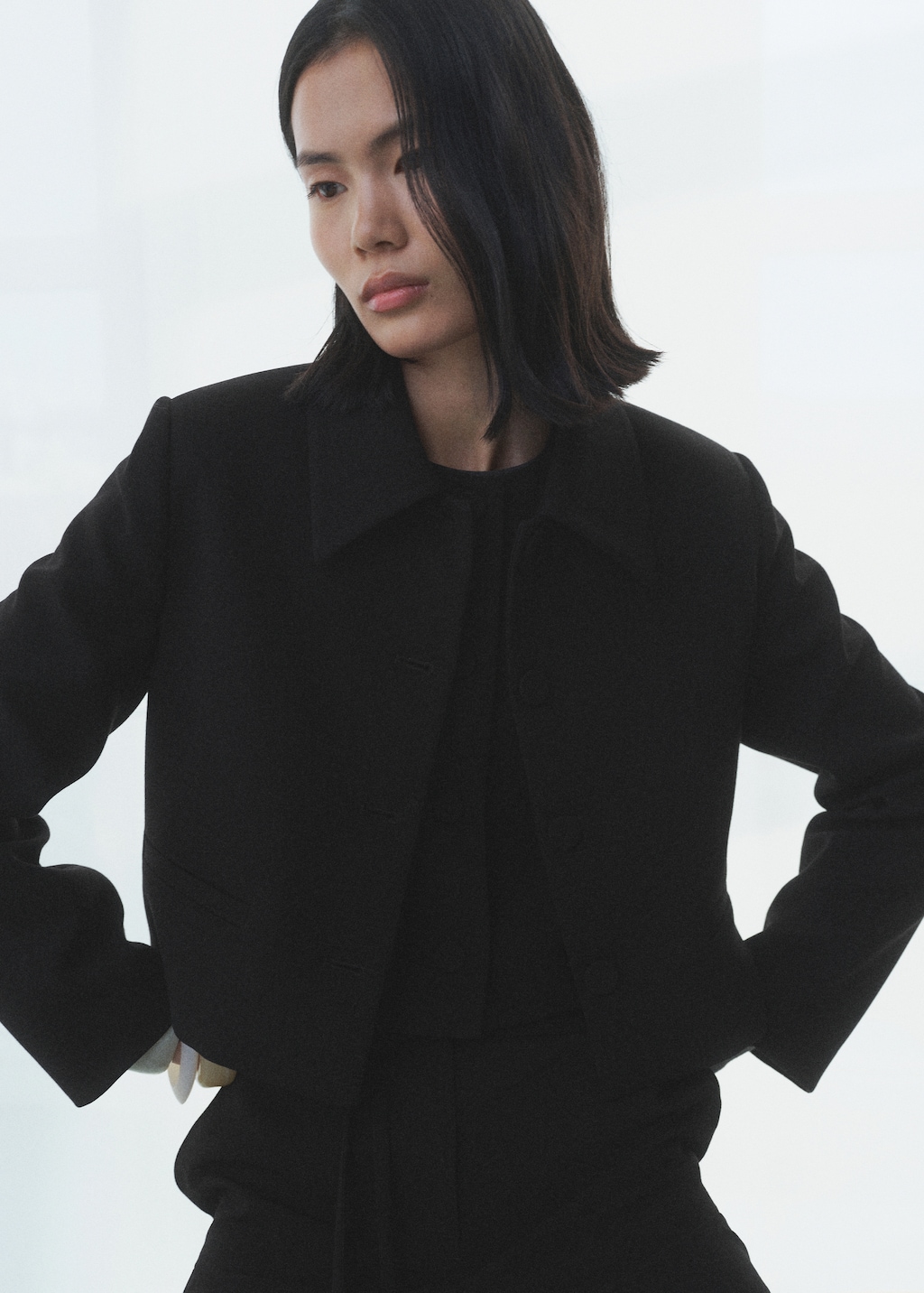 Suit blazer with lapels