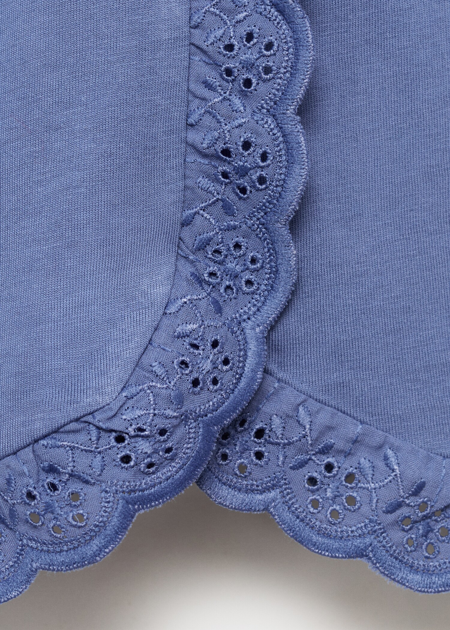 Embroidered cotton T-shirt - Details of the article 0