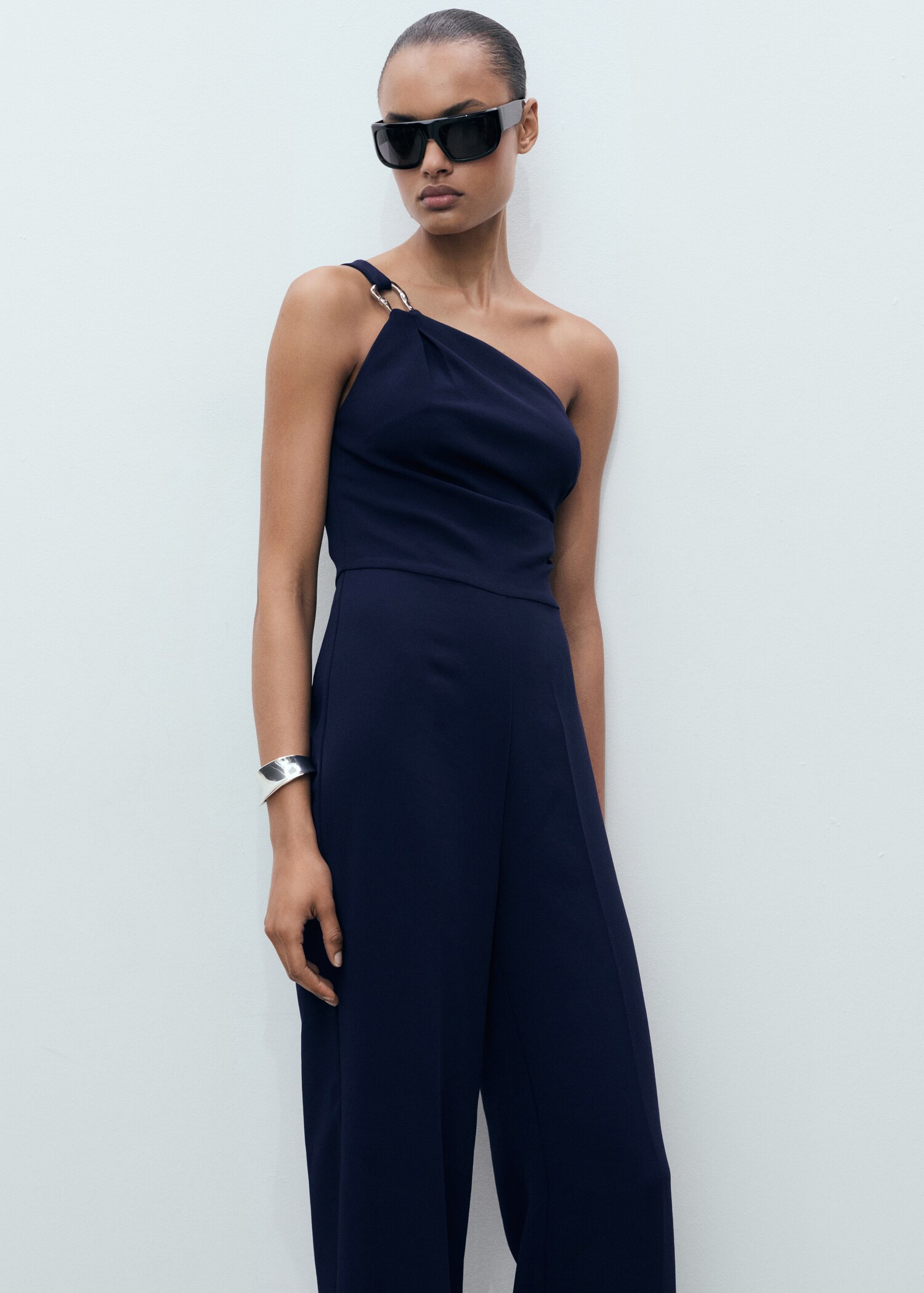 Asymmetrical jumpsuit with metallic detail - Medium plane
