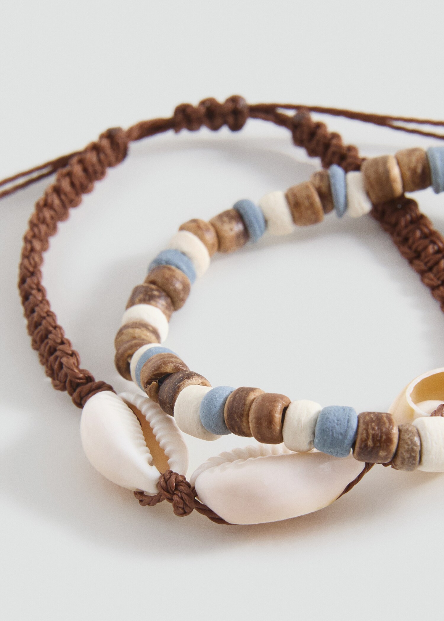 Combined bracelets pack - Середній план