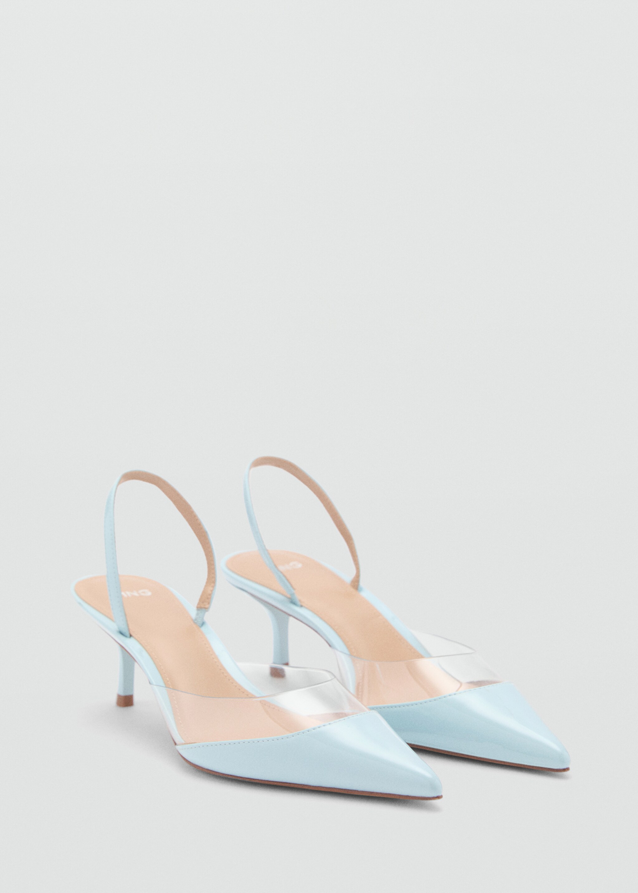 Chaussure à talon avec empiècement vinyle - Plan moyen