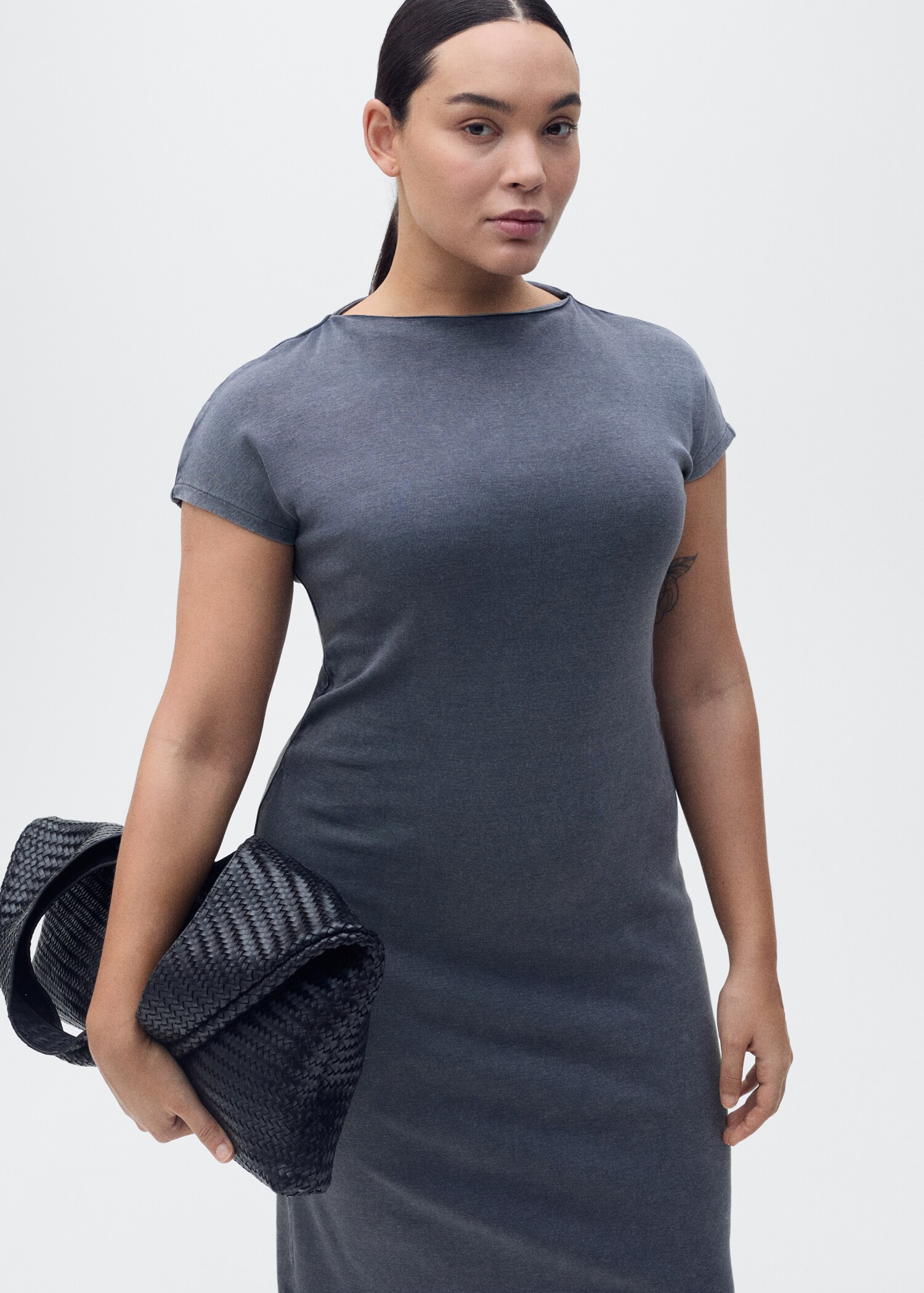 Midi-dress with draped detail - Details of the article 5