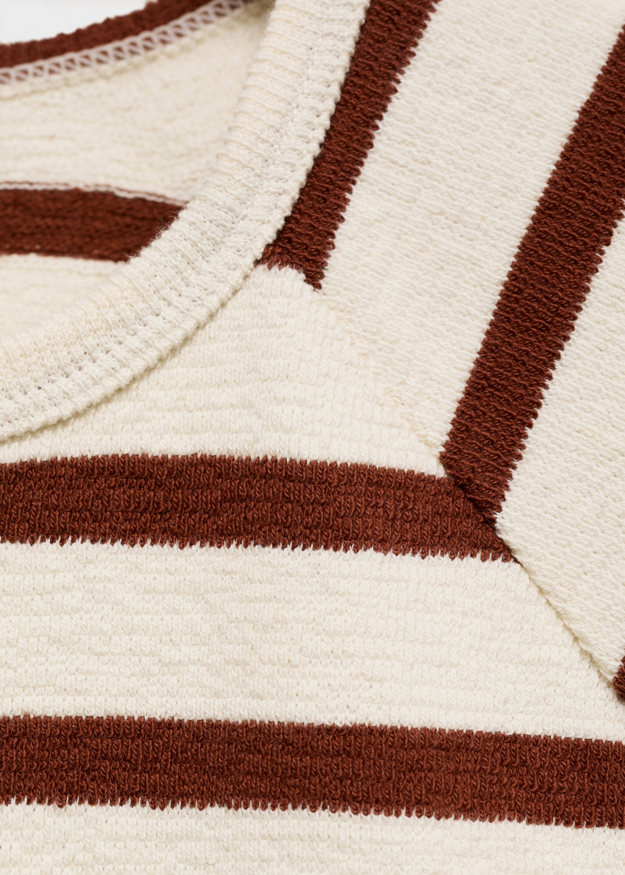 Striped round-neck sweatshirt - Details of the article 8