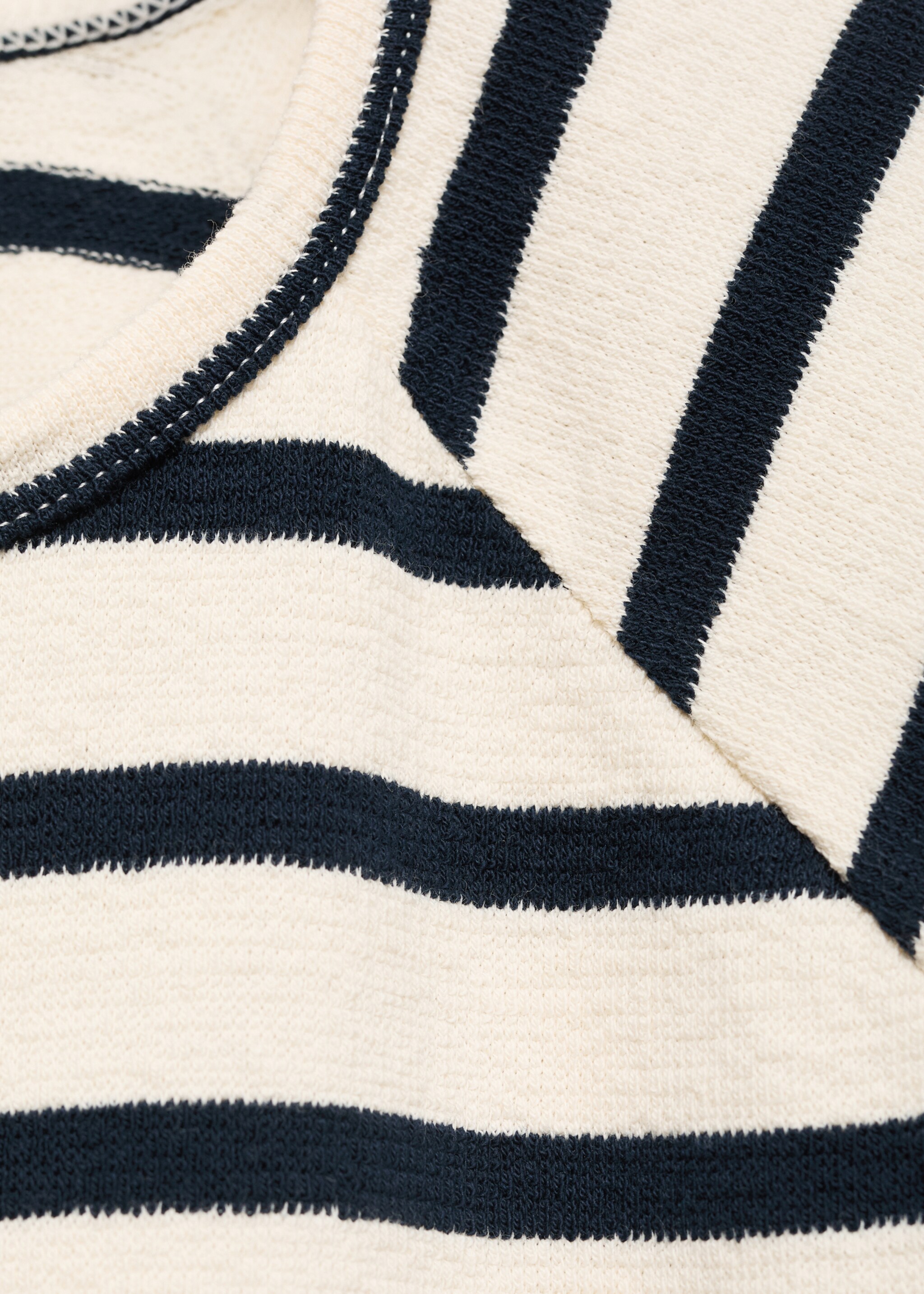 Striped round-neck sweatshirt - Details of the article 8