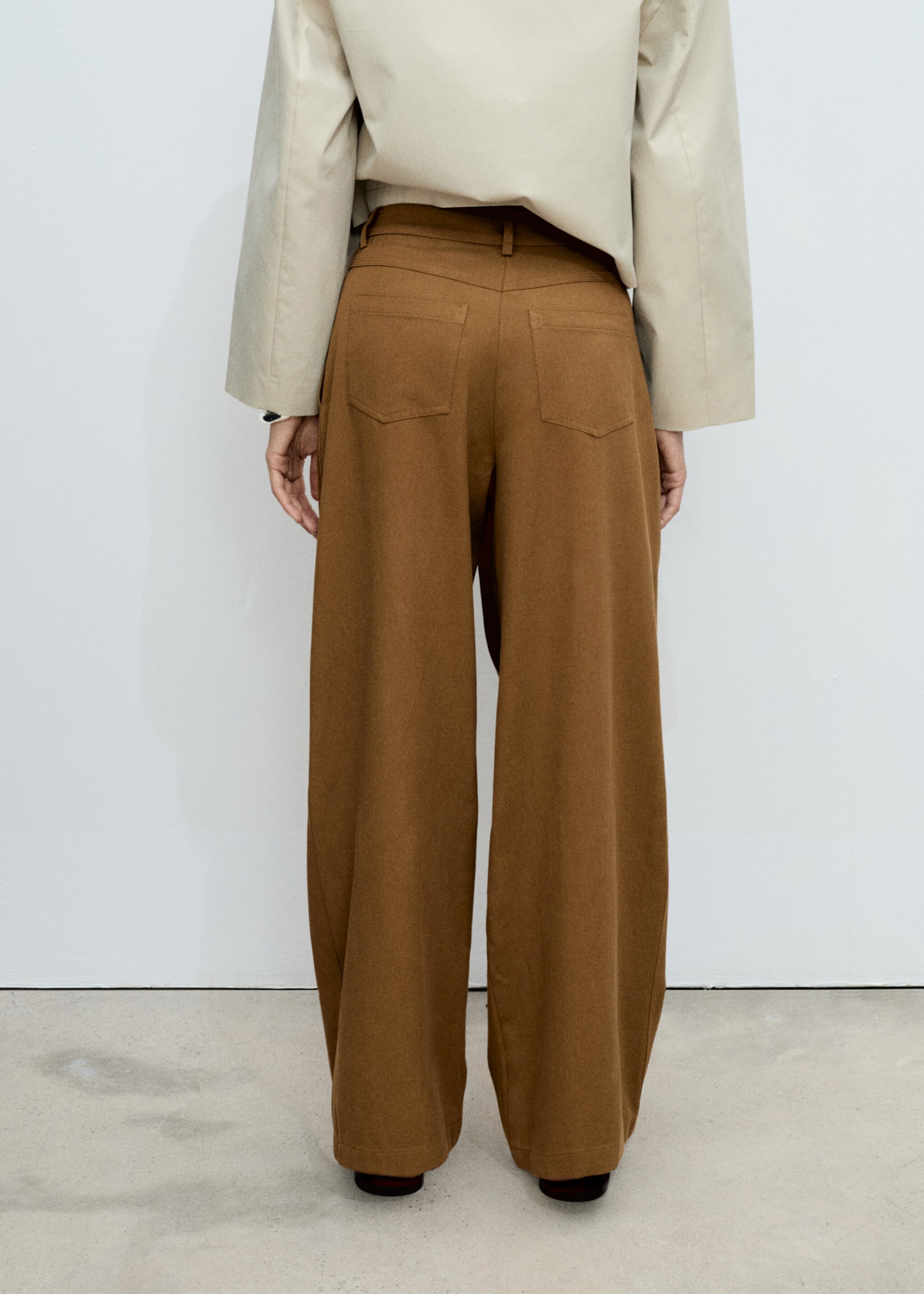 Wide-leg trousers in cotton and lyocell blend - Reverse of the article