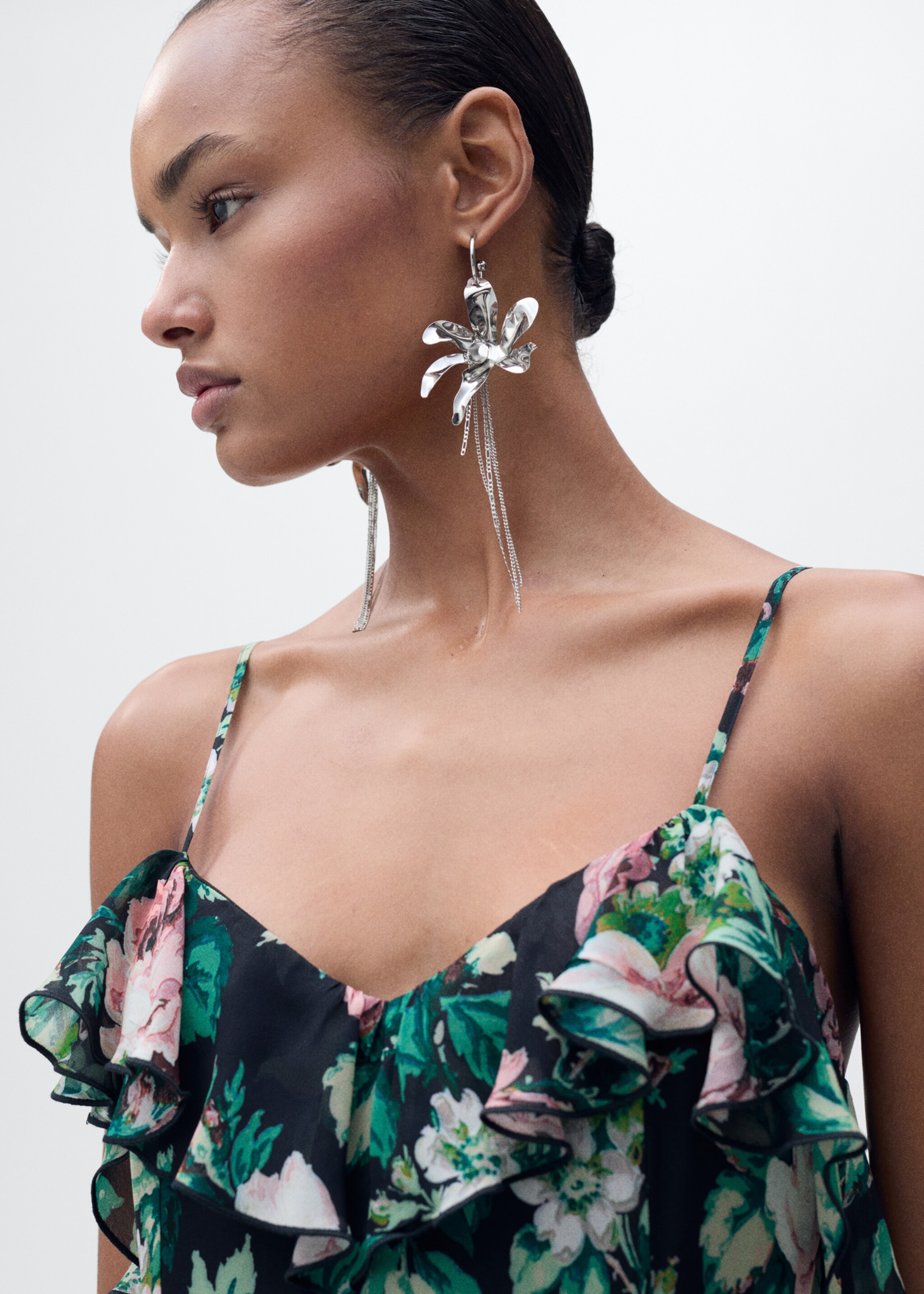 Florales Kleid mit Rüschen - Detail des Artikels 1