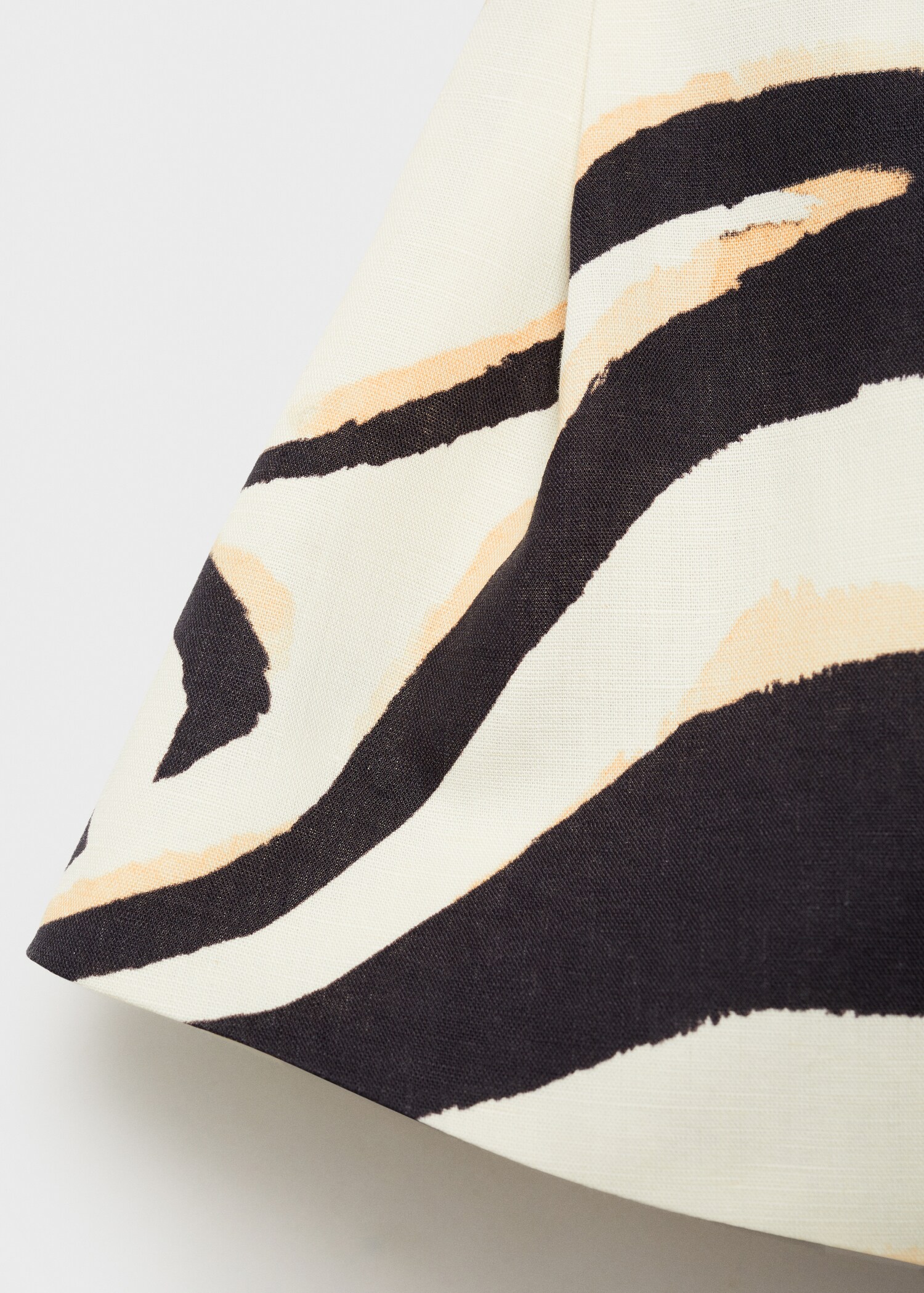 Linen zebra-print halter vest - Details of the article 0