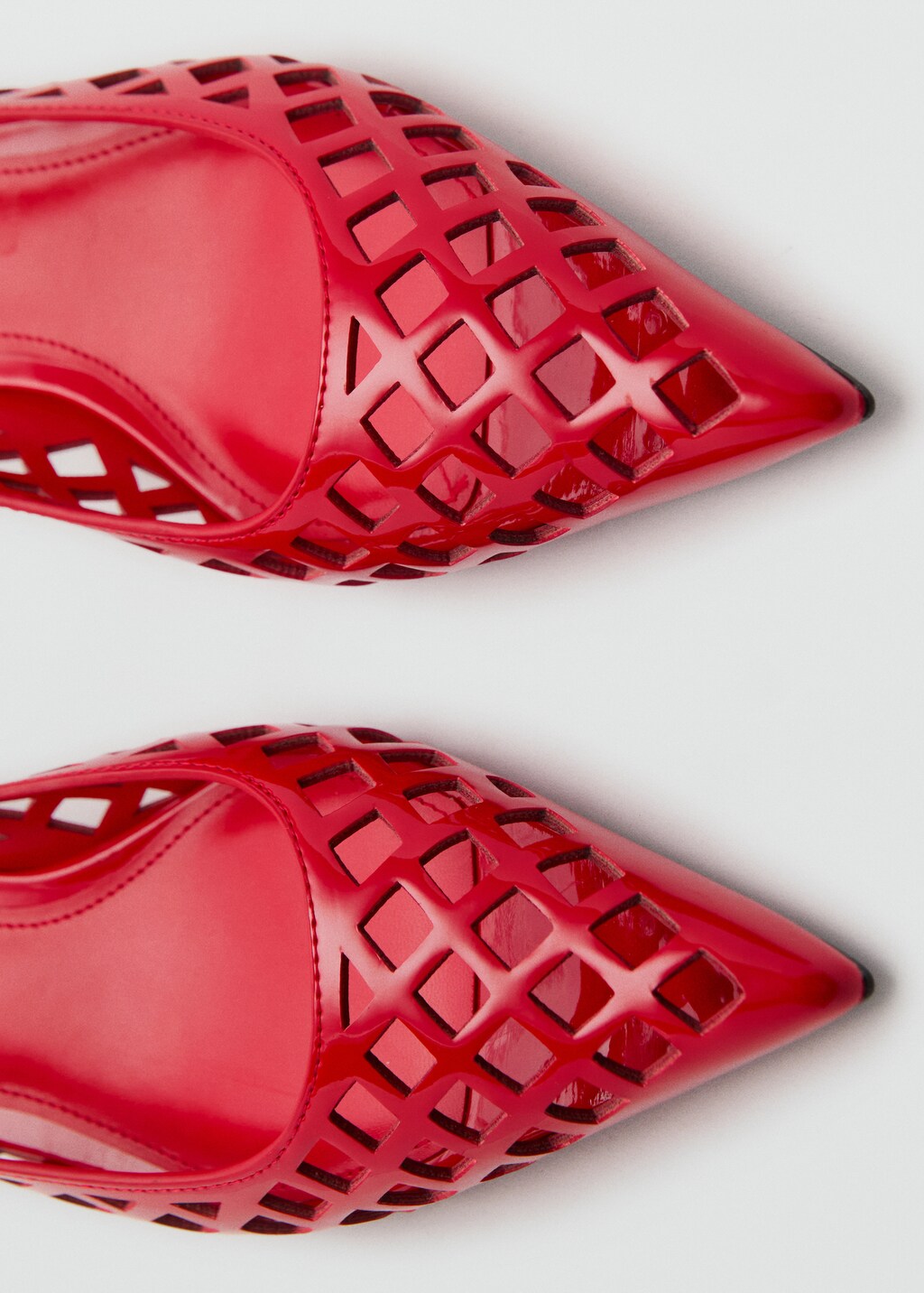 Mango Die-cut kitten shoes