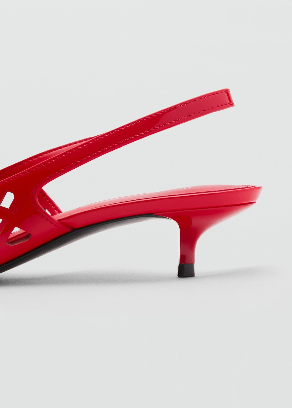 Mango Die-cut kitten shoes