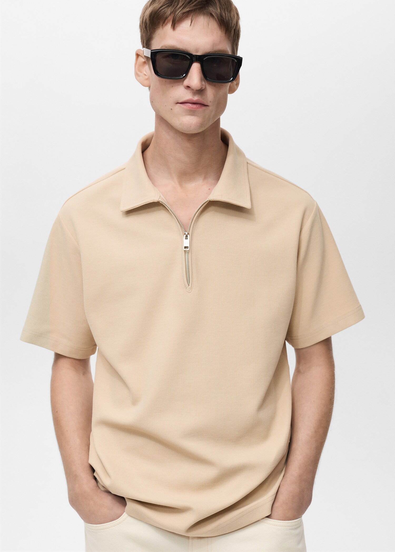 Structured polo shirt with zipper collar - Medium plane
