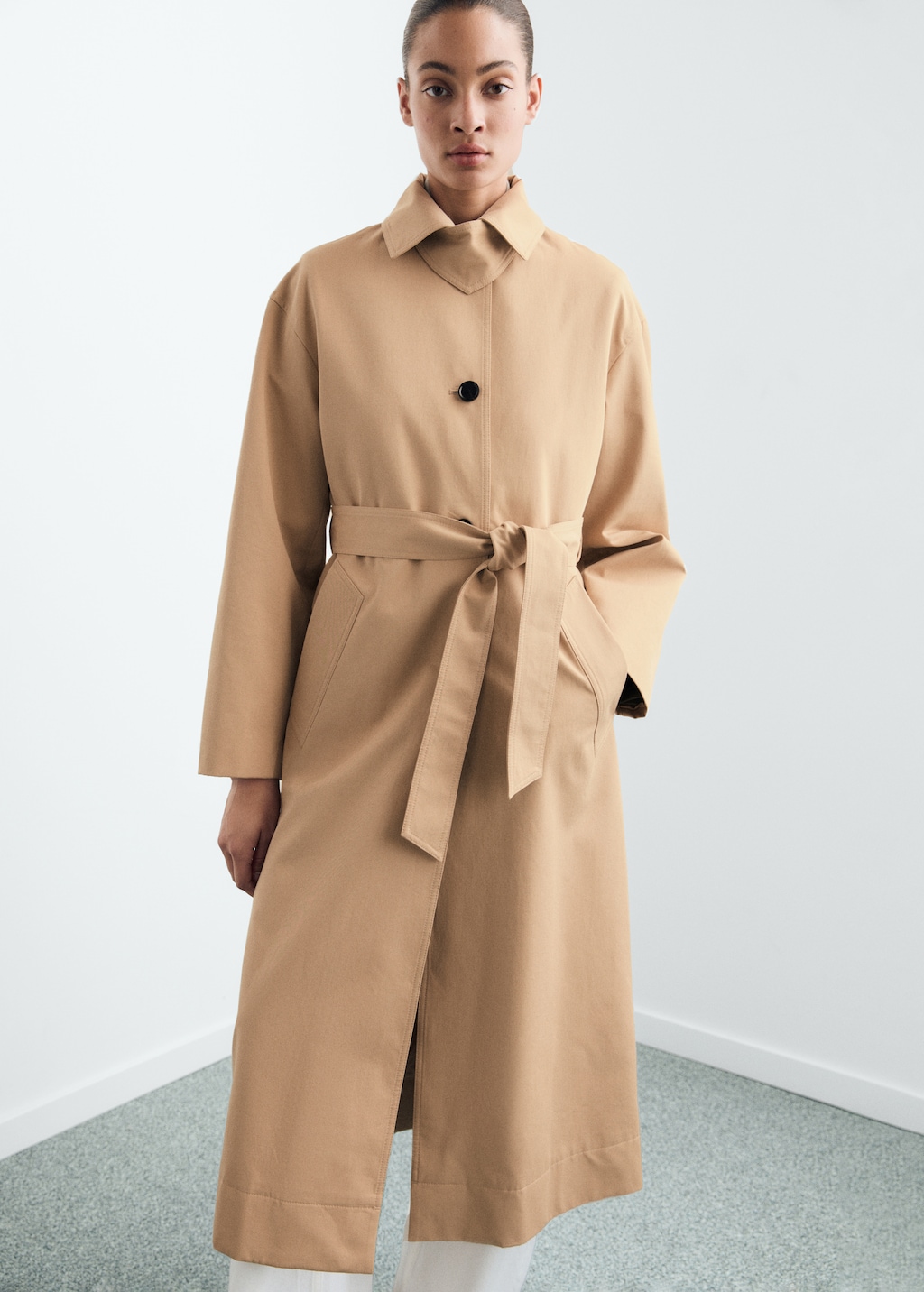 Long trench coat with belt
