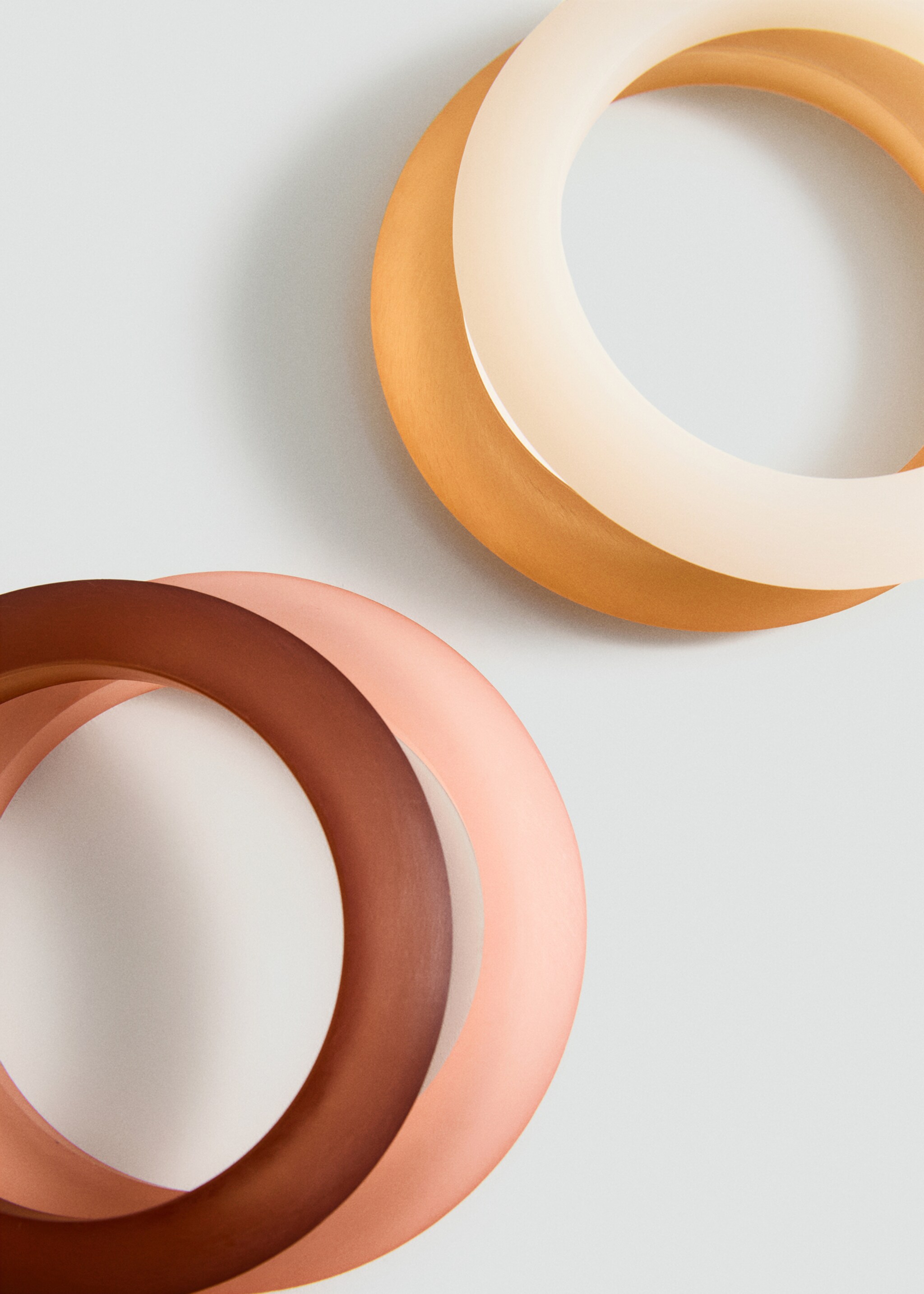 Set of combined resin bracelets - Details of the article 1